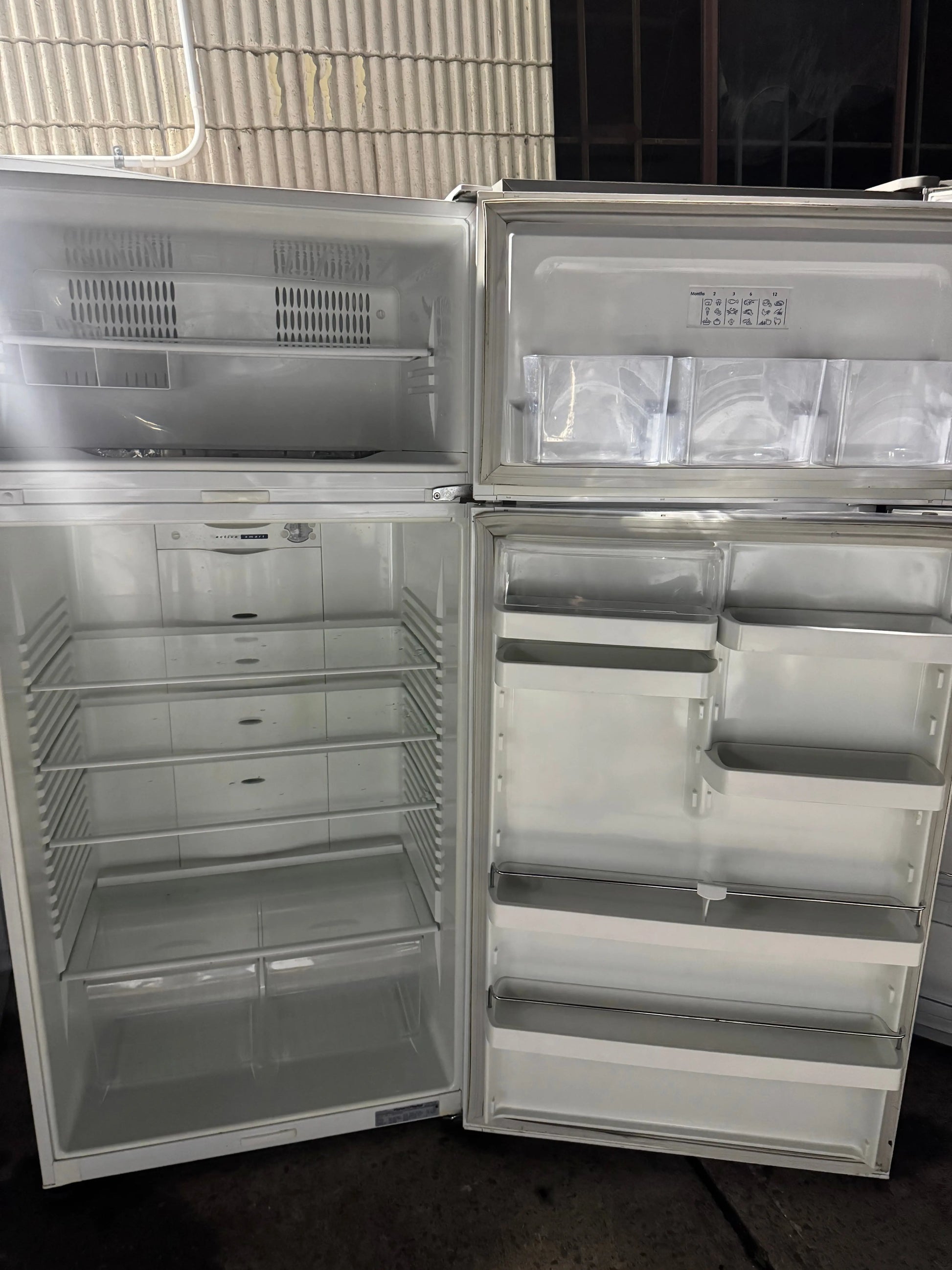 Refurbished Fisher and Paykel 519L Fridge Freezer | SYDNEY