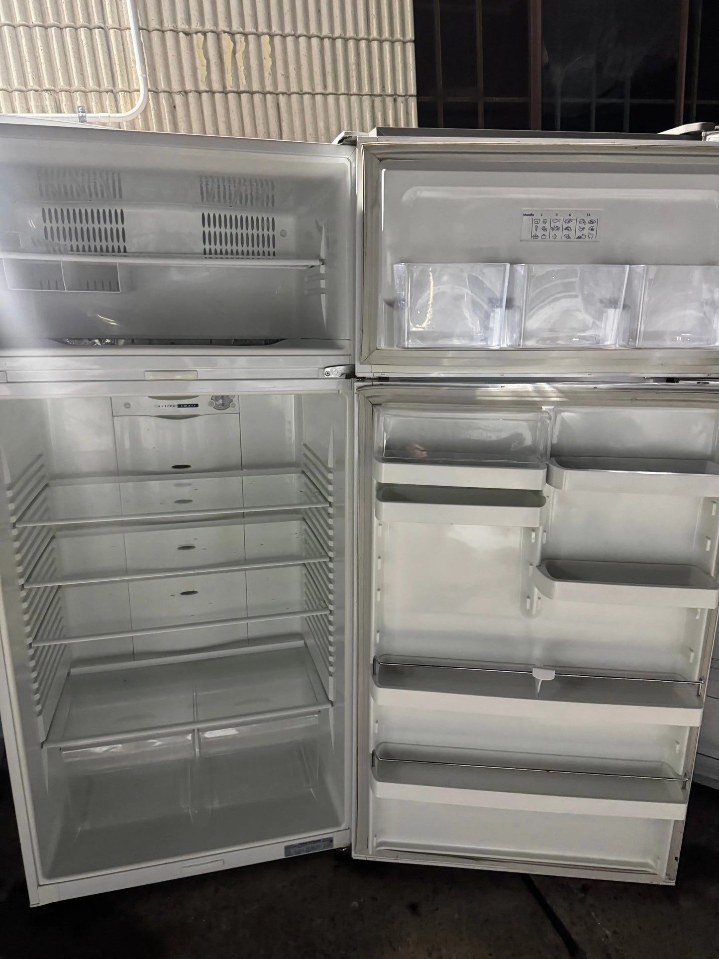 Refurbished Fisher and Paykel 519L Fridge Freezer | SYDNEY