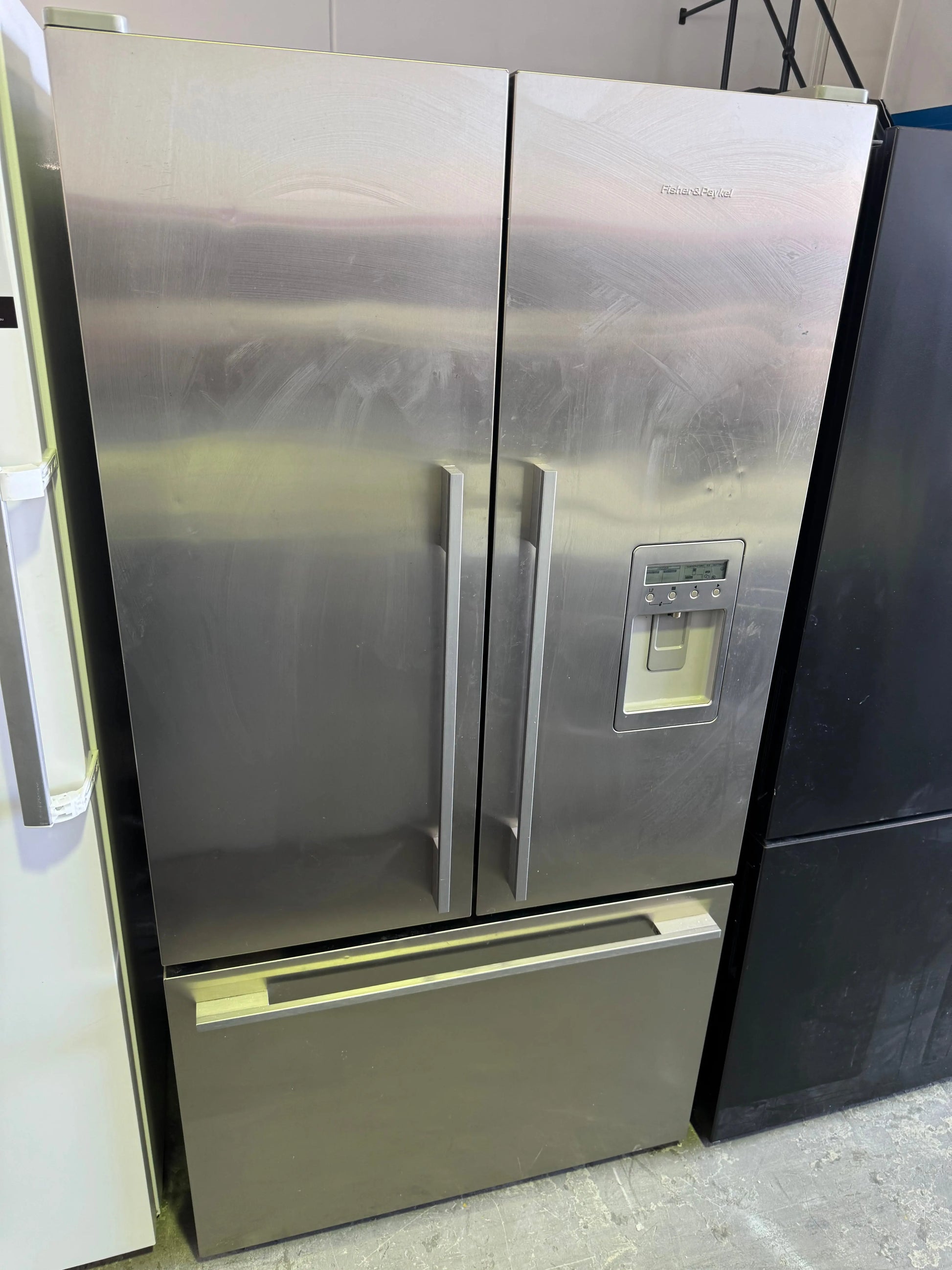 Refurbished Fisher and Paykel 620 Litres Fridge Freezer | PERTH