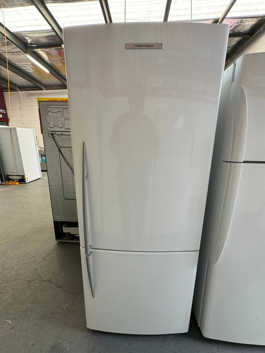 Refurbished Fisher and paykel fridge Freezer 442 L | SYDNEY