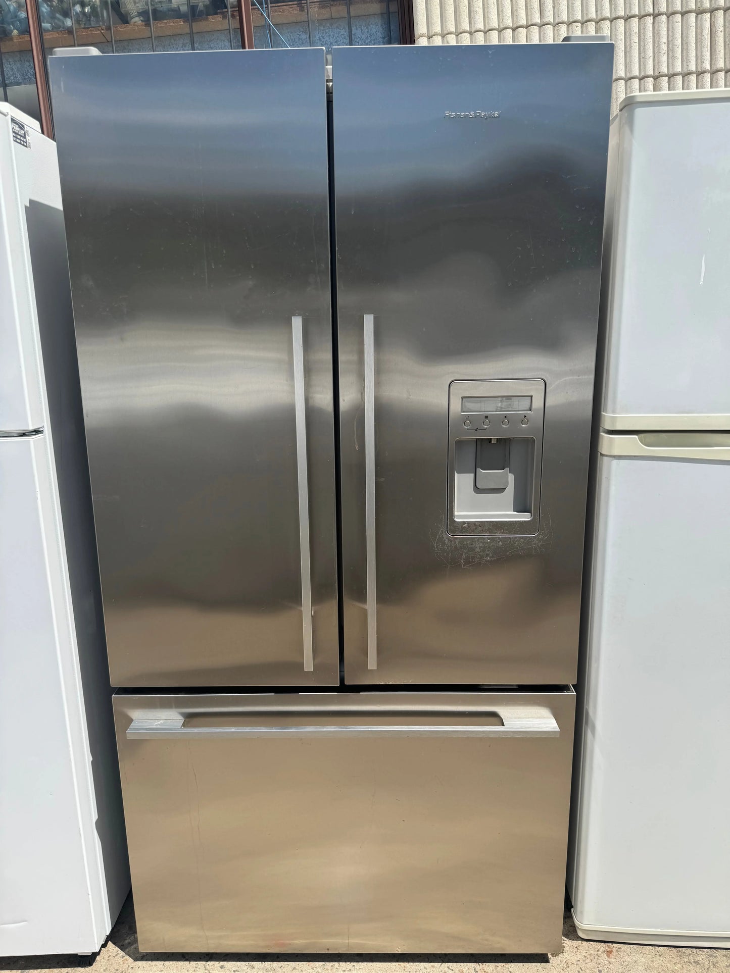 Refurbished Fisher and paykel fridge freezer 610 | SYDNEY