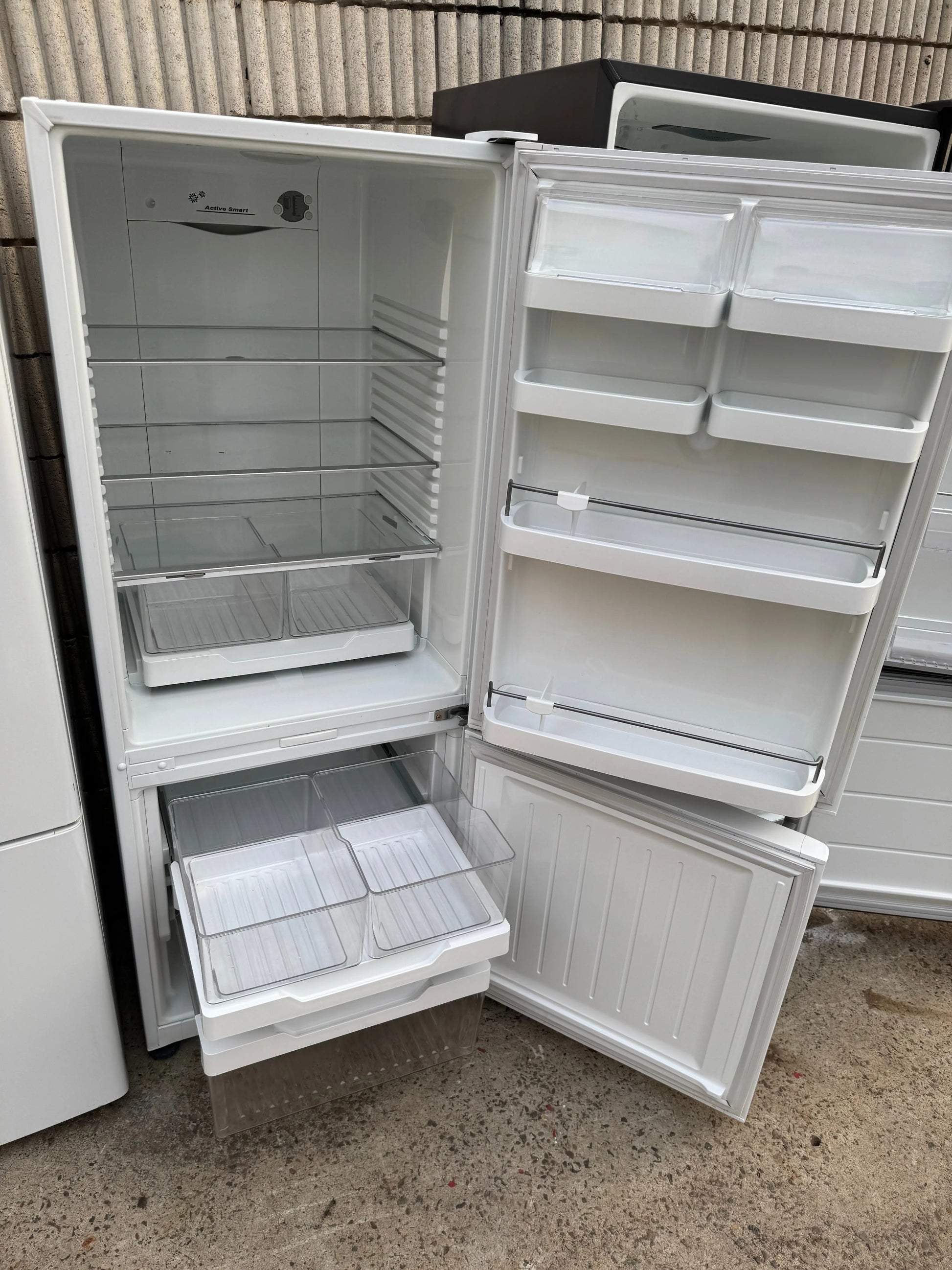 Refurbished Fisher&Paykel 373 ltr fridge freezer | SYDNEY