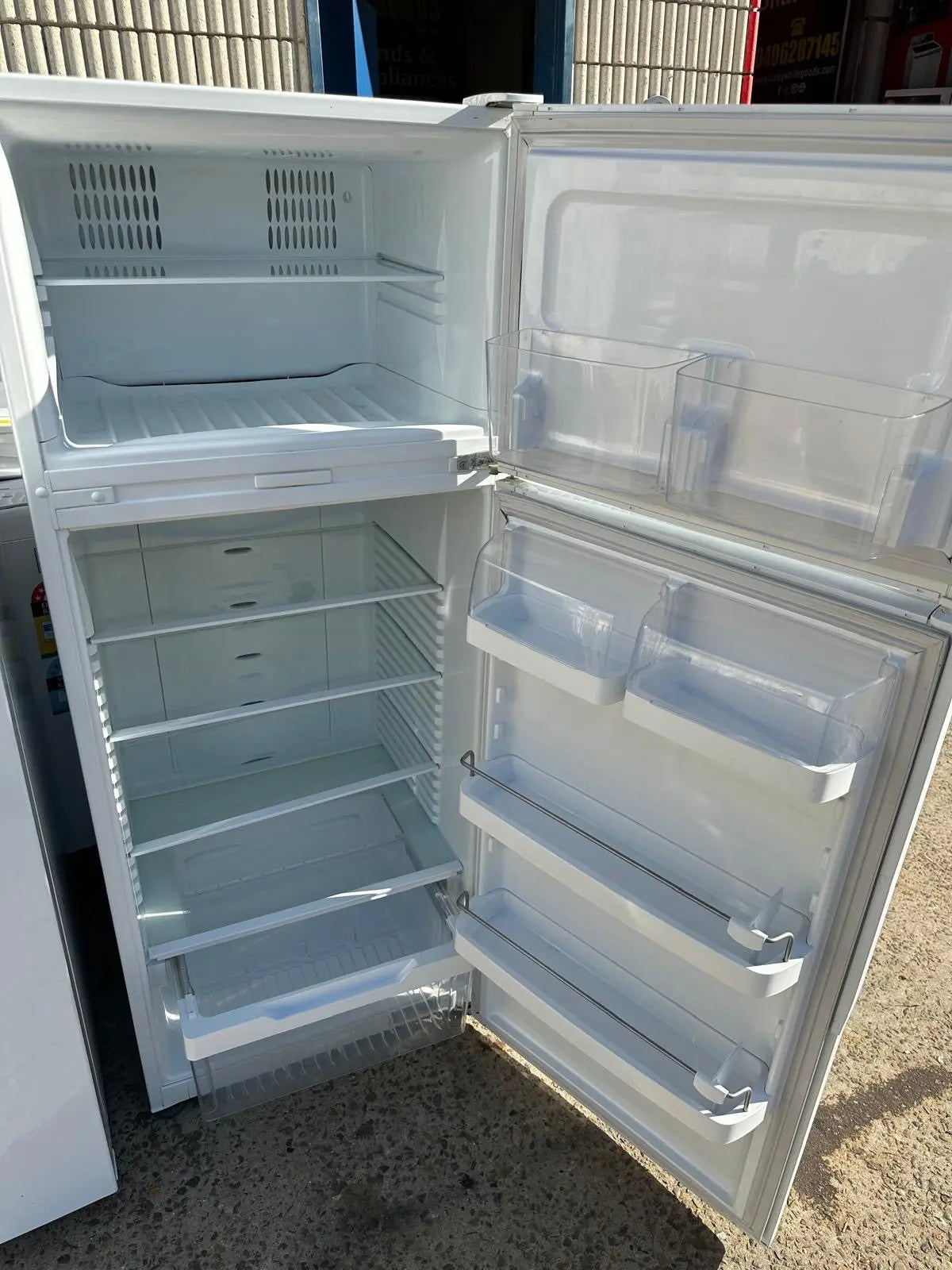 Refurbished Fisher&Paykel 380L Fridge Freezer | SYDNEY