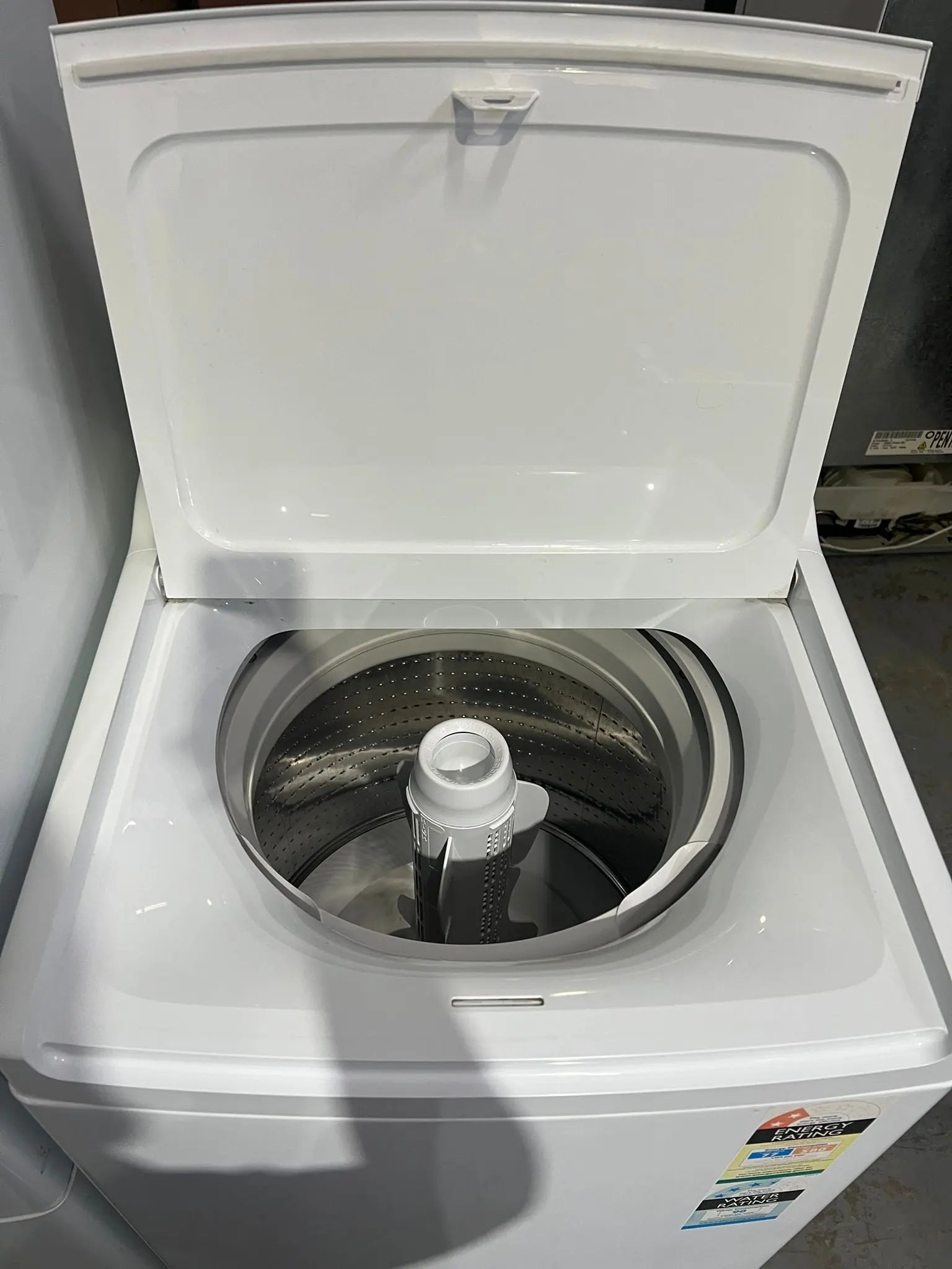 Refurbished Fisher&Paykel 519 Litres Fridge and 8 Kgs Washer | ADELAIDE