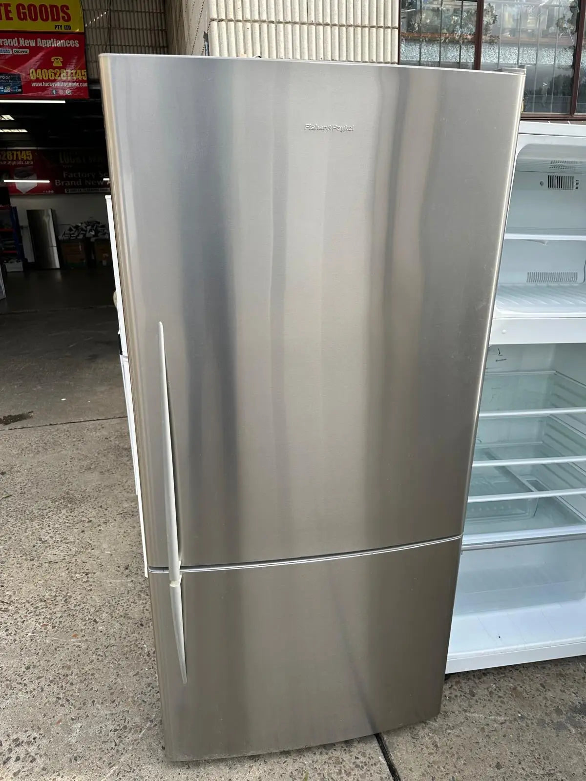 Refurbished Fisher&Paykel 519L Fridge Freezer | SYDNEY