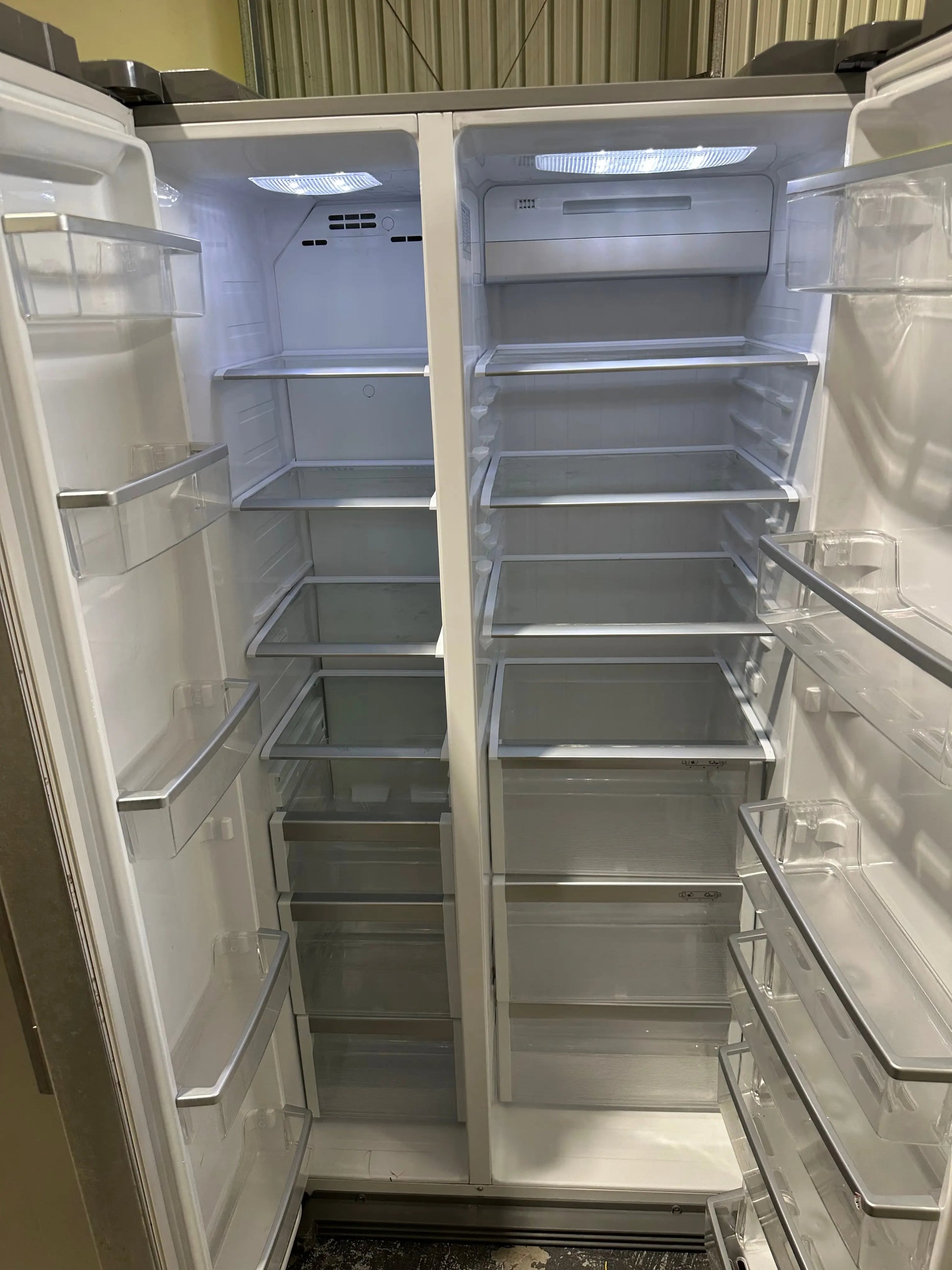 Refurbished Fisher&Paykel 628L fridge freezer | BRISBANE