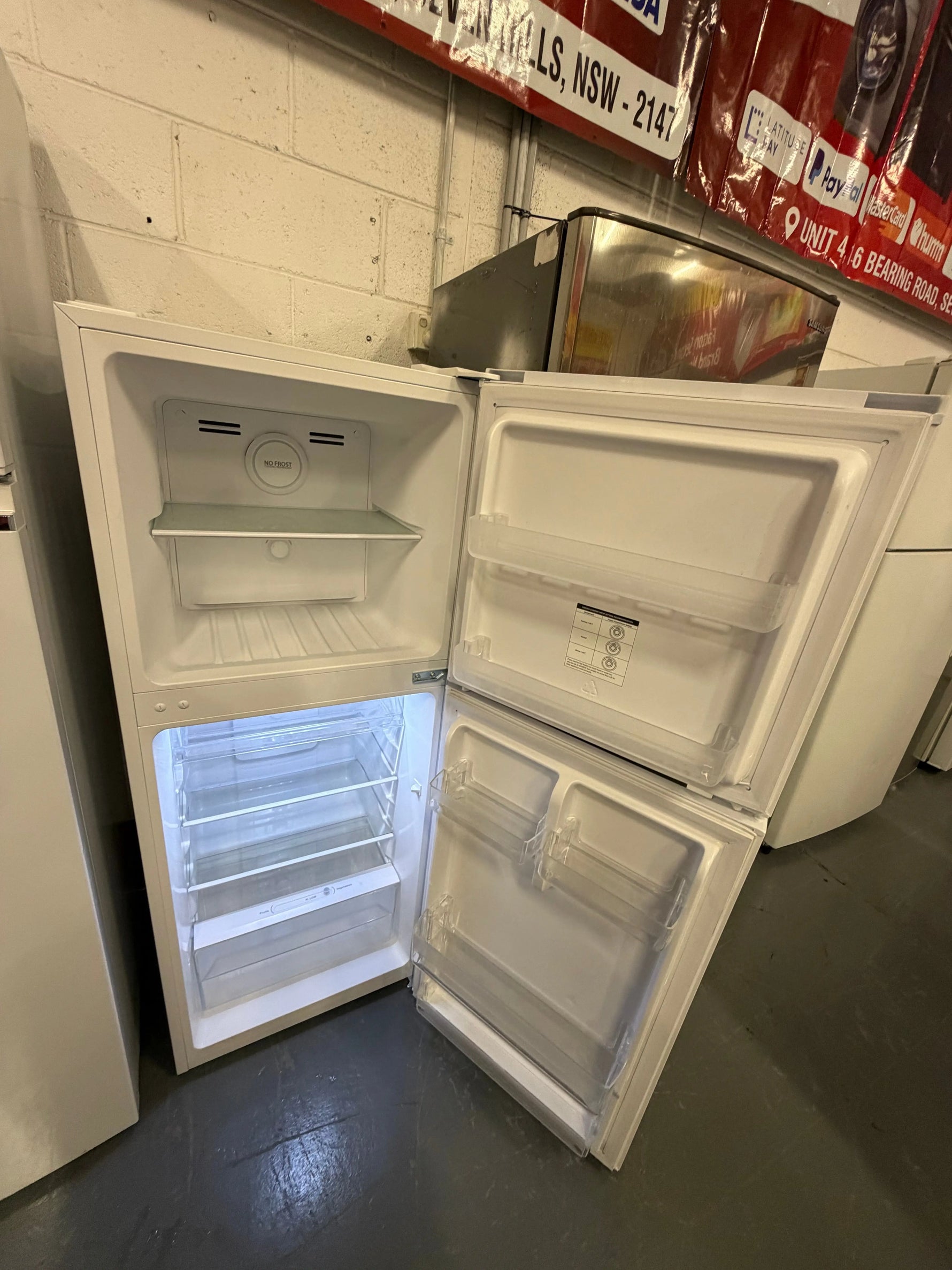 Refurbished Haier 220 ltr top mount fridge freezer