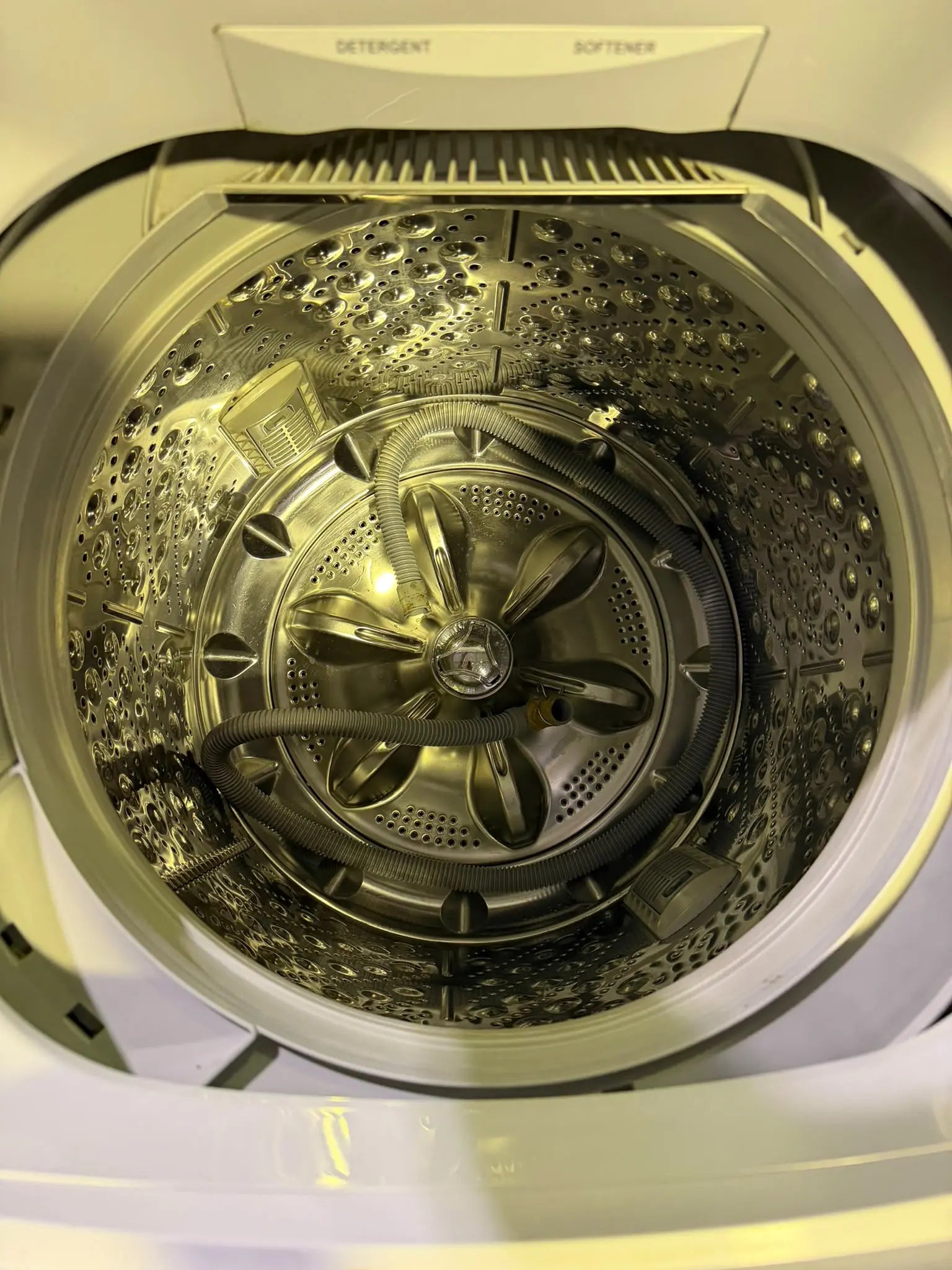 Refurbished High-Capacity LG 9.5kg Top Load Washer | BRISBANE