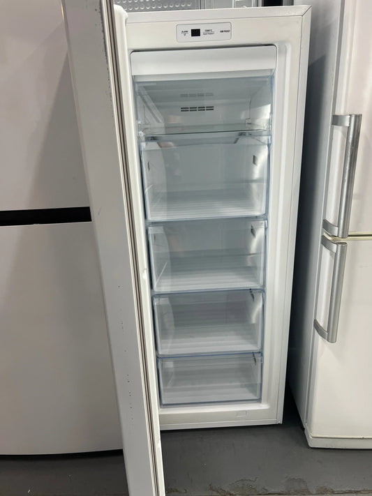 Refurbished Hisense 155 Litres Fridge Freezer | ADELAIDE