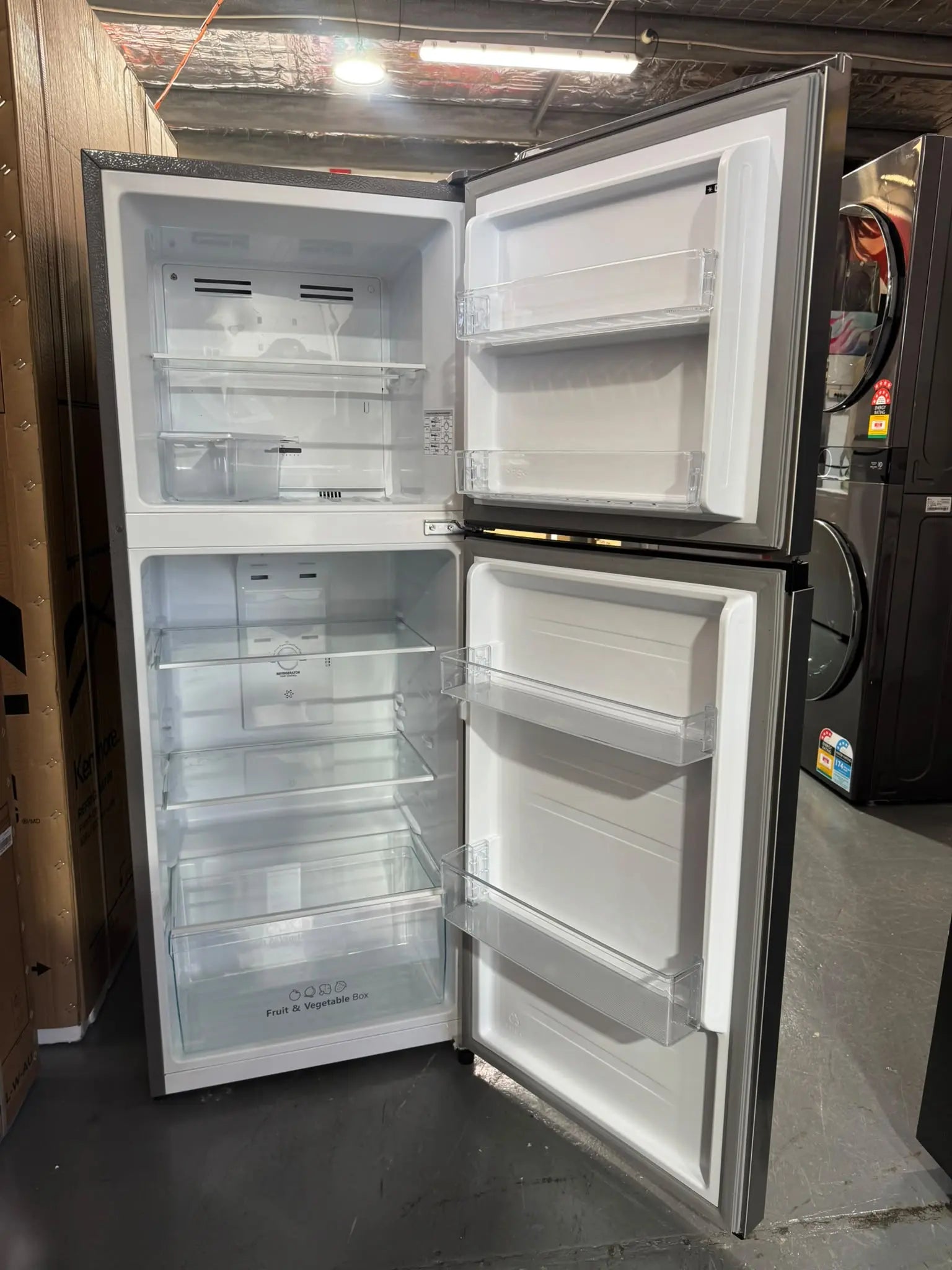 Refurbished Hisense 205L Top Mount Fridge Freezer | SYDNEY