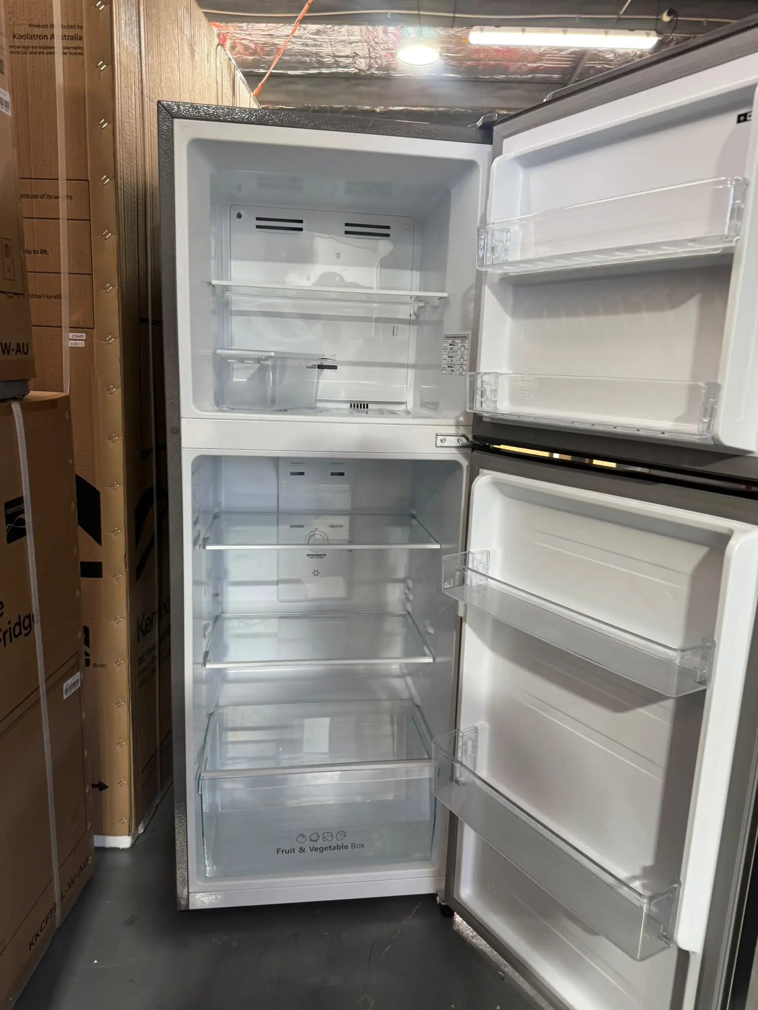 Refurbished Hisense 205L Top Mount Fridge Freezer | SYDNEY