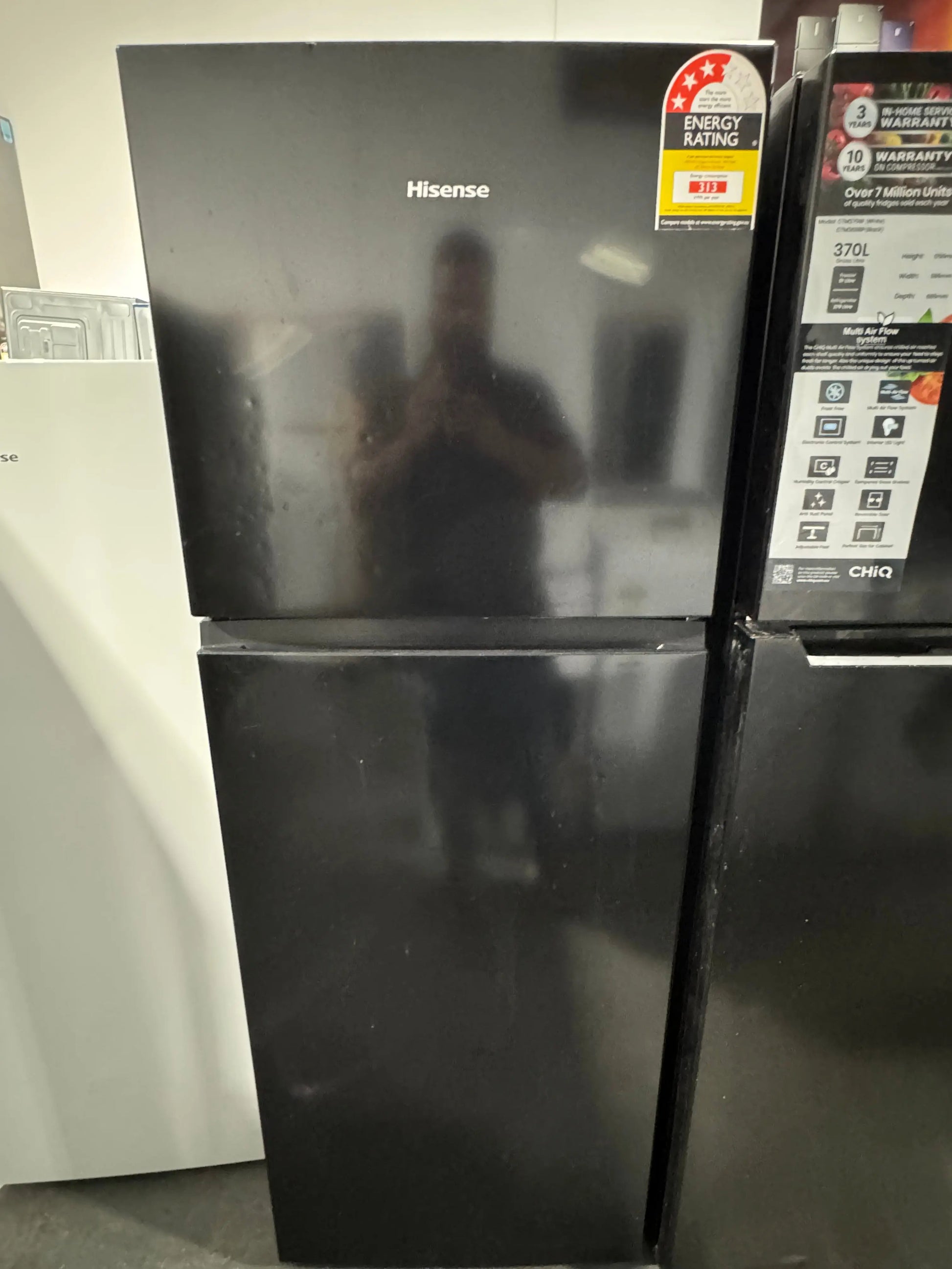 Refurbished Hisense 325 litres fridge freezer | PERTH