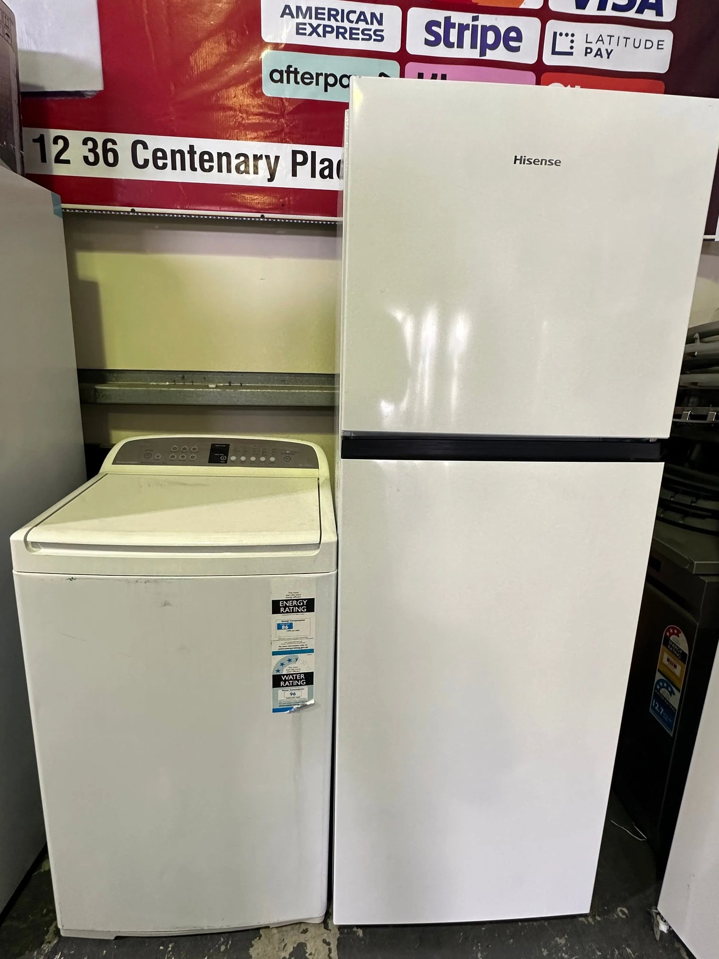 Refurbished Hisense 325L Fridge&Washer Fisher&Paykel 8kg Washer | BRISBANE