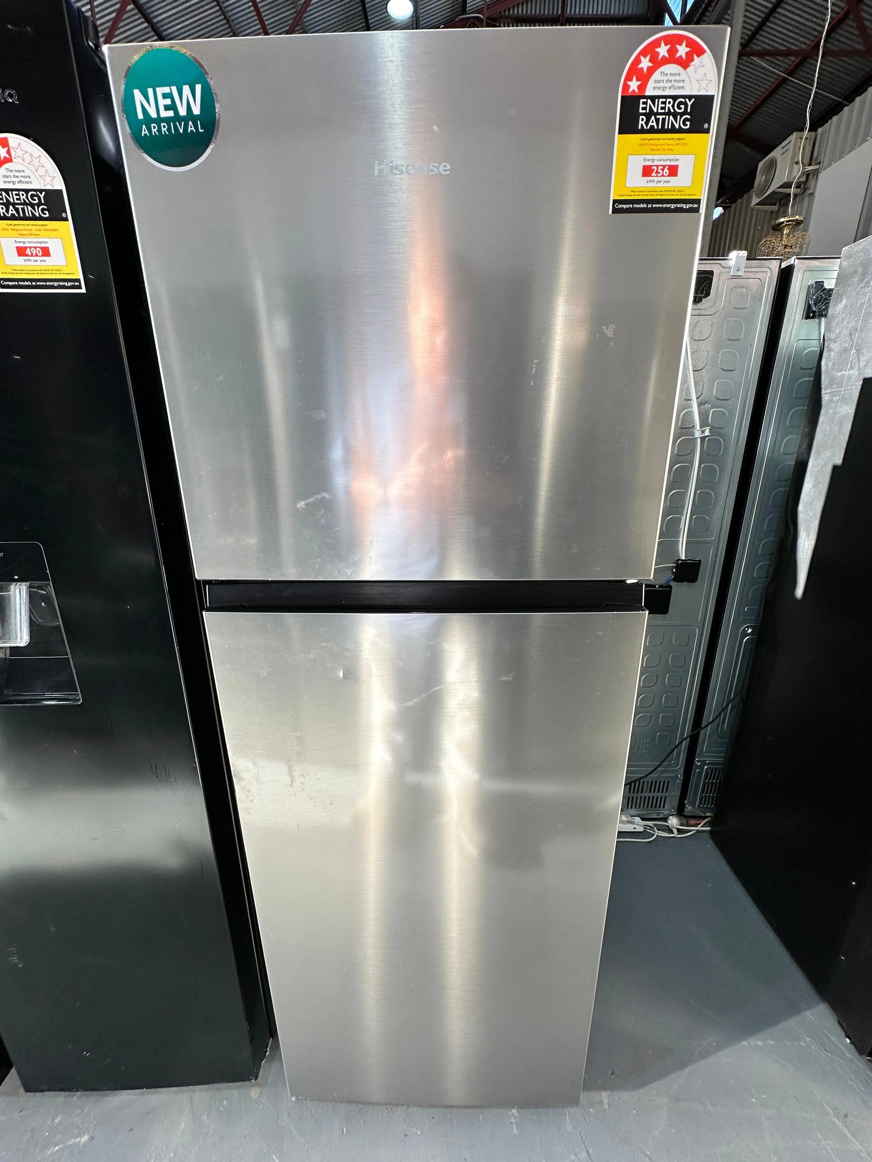 Refurbished Hisense 326L Top Mount Fridge Freezer