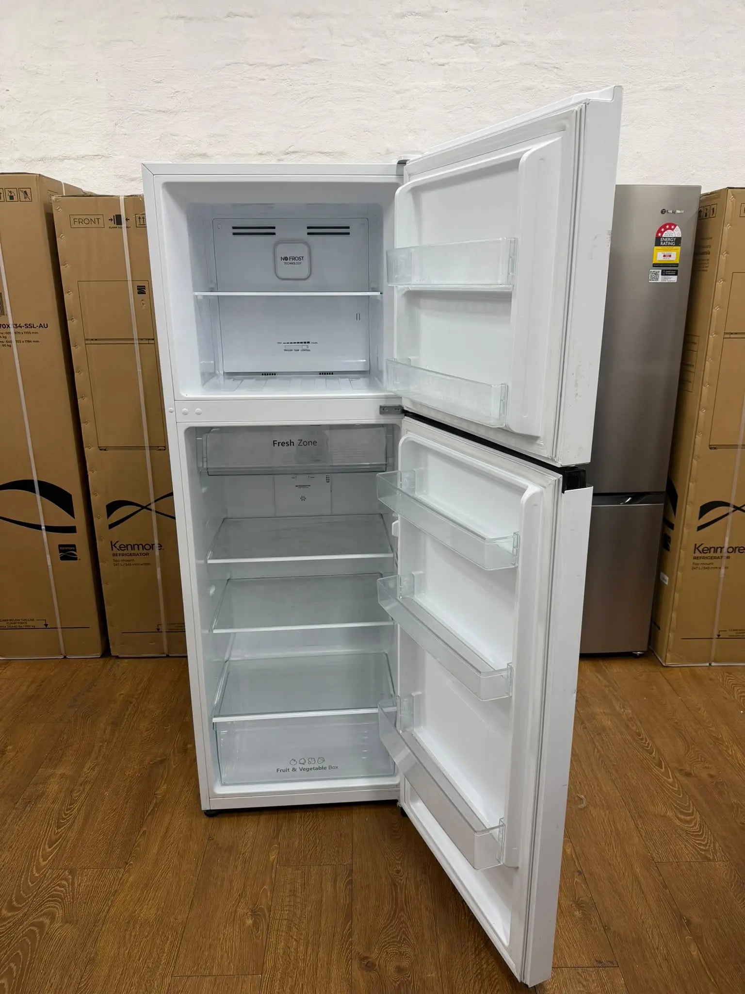 Refurbished Hisense 326L Top Mount Fridge Freezer – HRTF326 | RESERVOIR