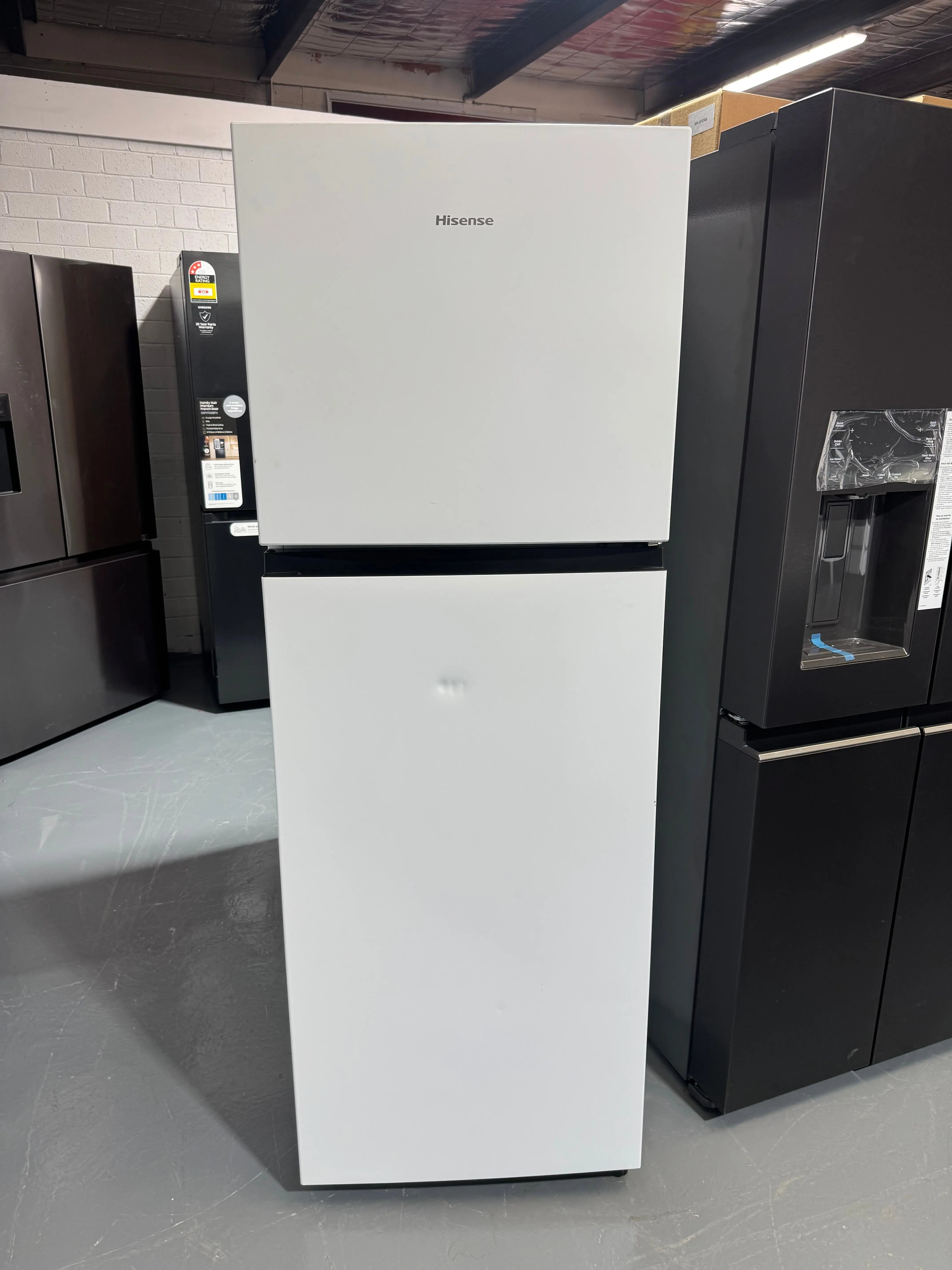 Refurbished Hisense 326L Top Mount Refrigerator White HRTF325 | SYDNEY