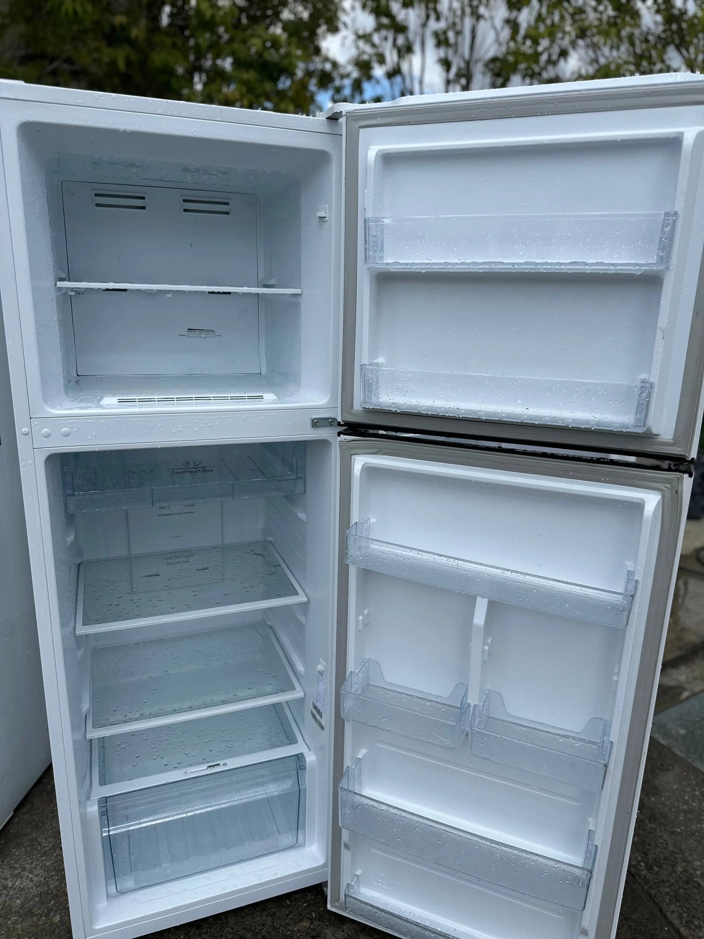 Refurbished Hisense 350 litres fridge freezer | BRISBANE