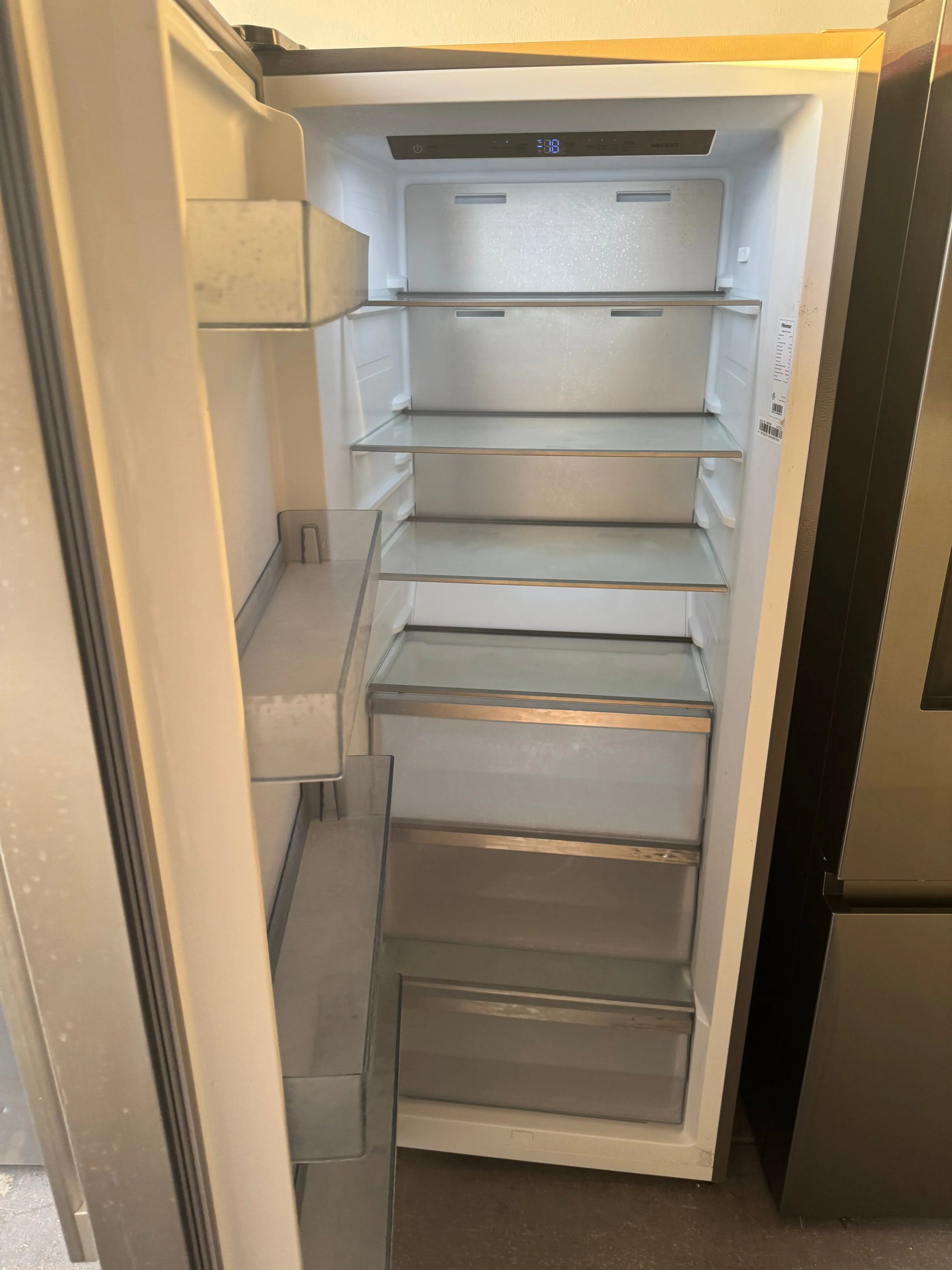 Refurbished Hisense 384 Litres Fridge or Freezer | PERTH