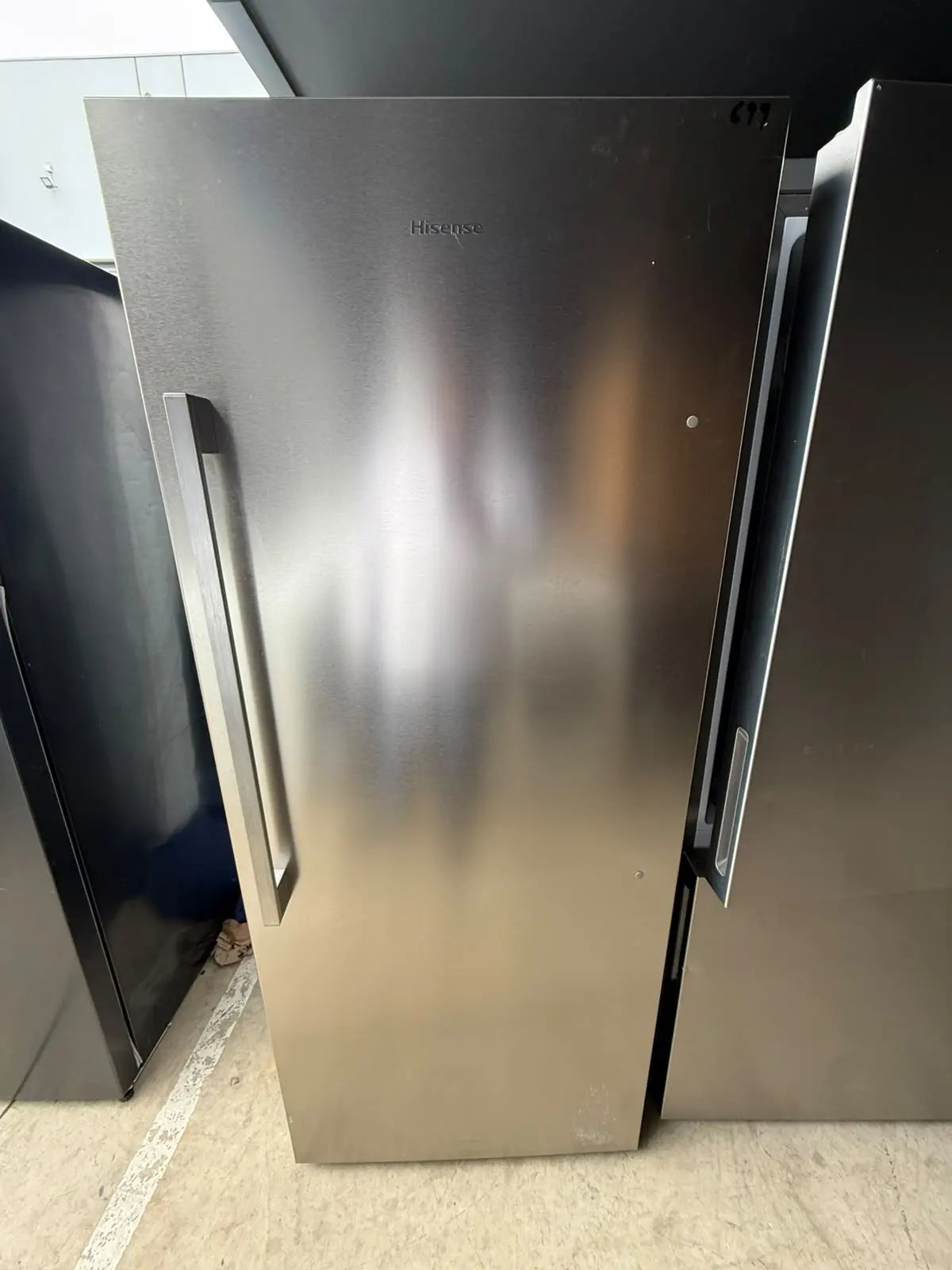 Refurbished Hisense 384L Upright Freezer HRVF384S | MELBOURNE