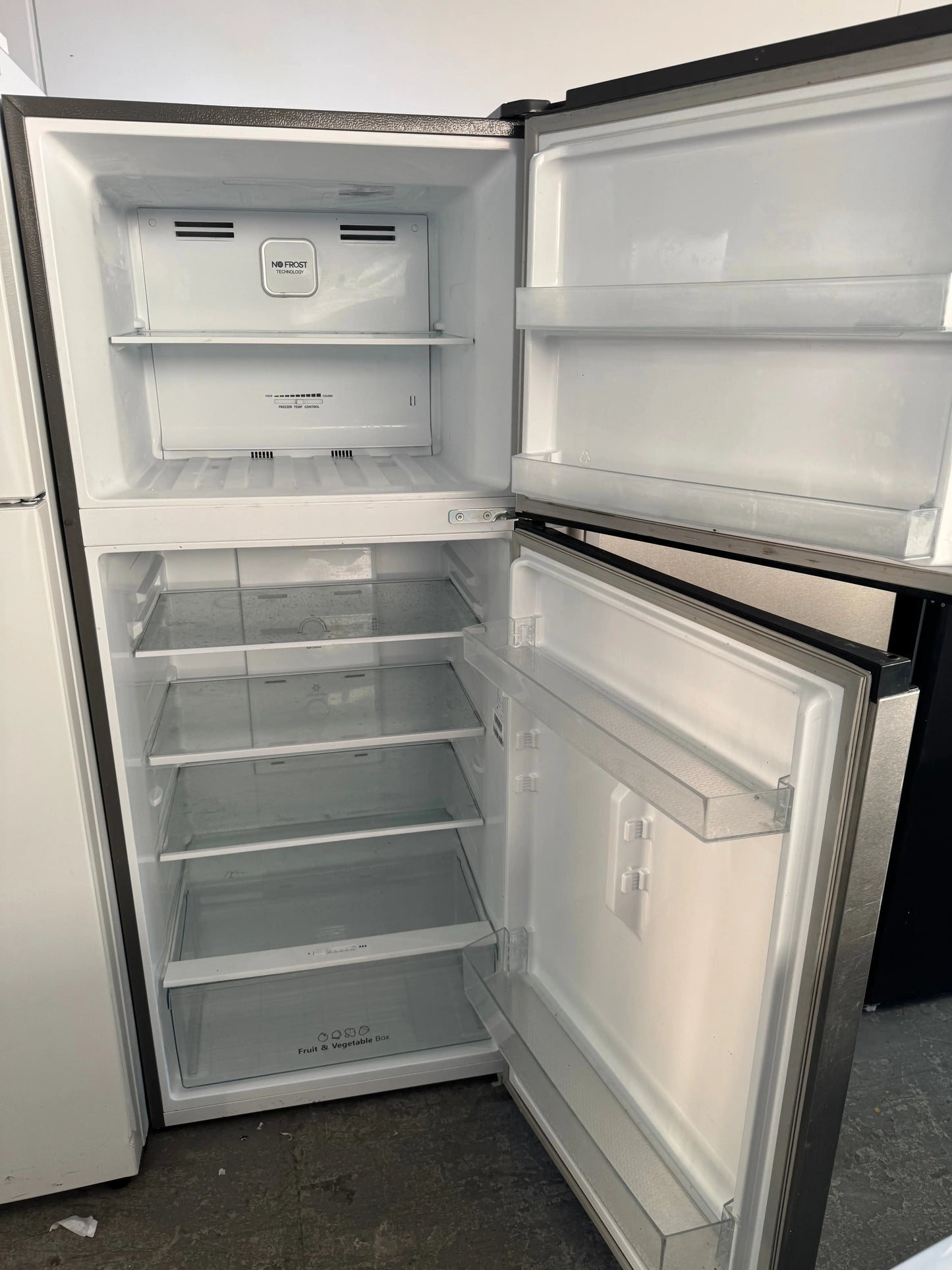 Refurbished  Hisense 424 Litres Fridge Freezer | PERTH