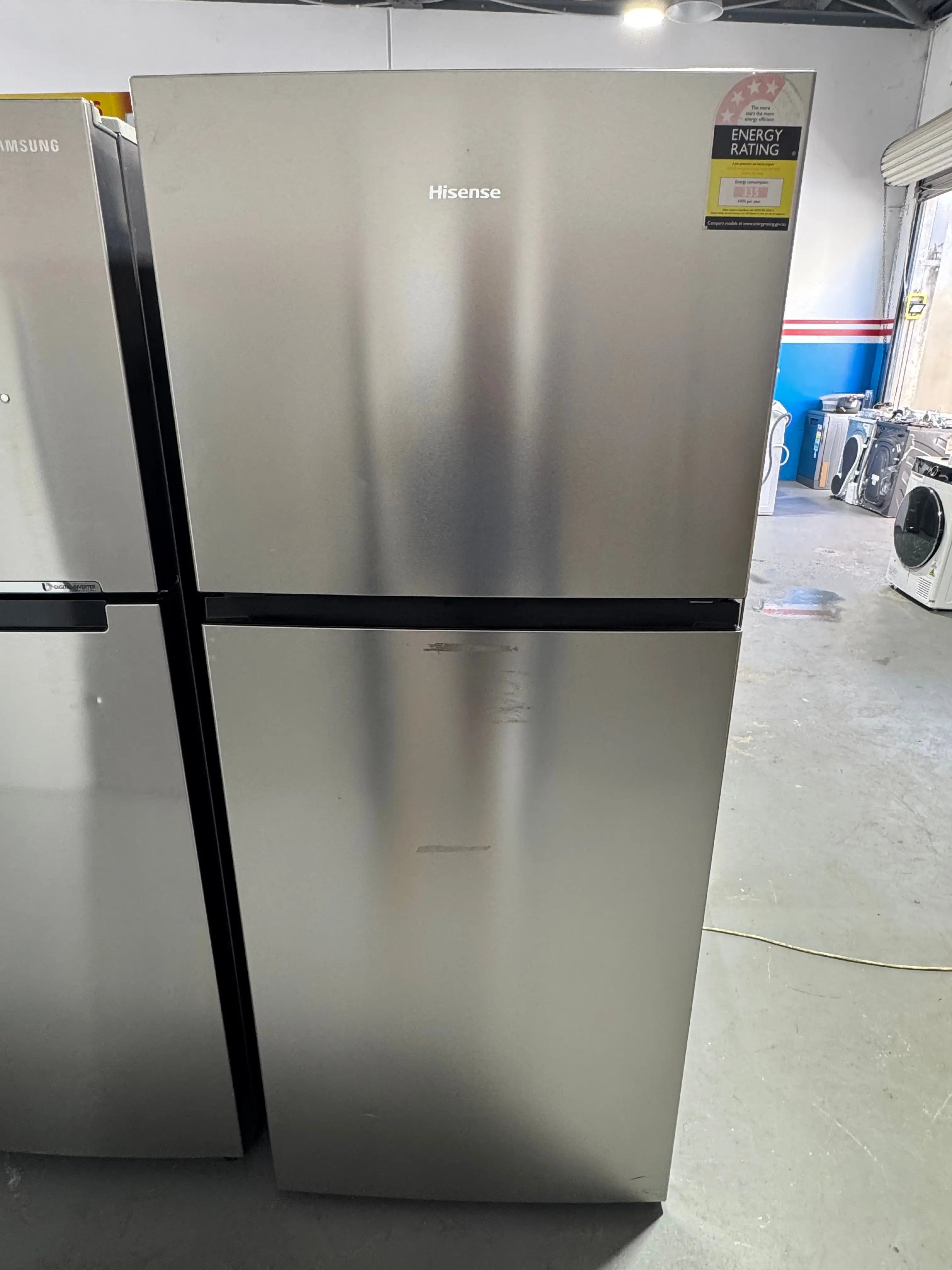 Refurbished Hisense 424 litres fridge freezer | PERTH