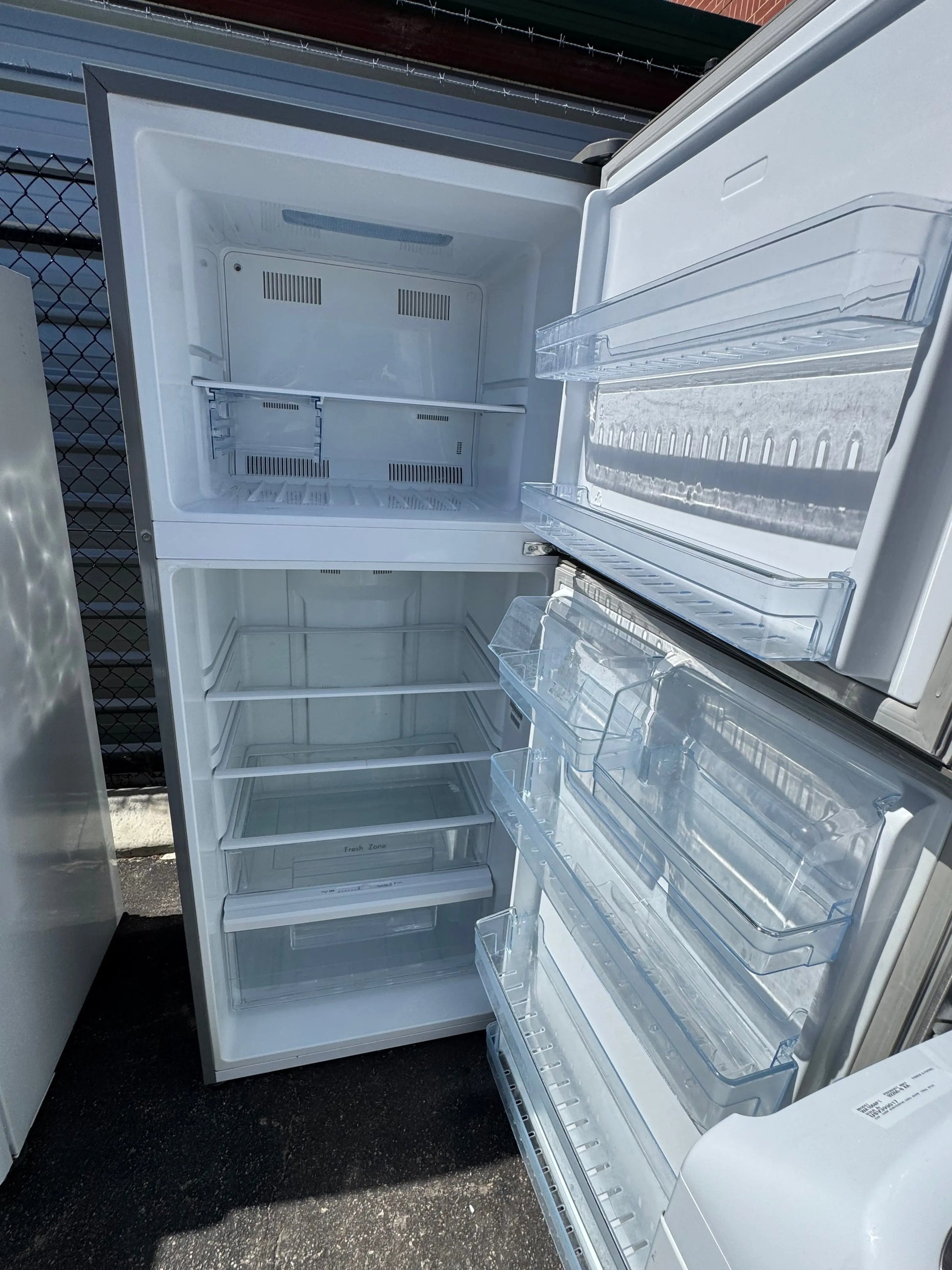 Refurbished Hisense 436 litres fridge freezer | PERTH