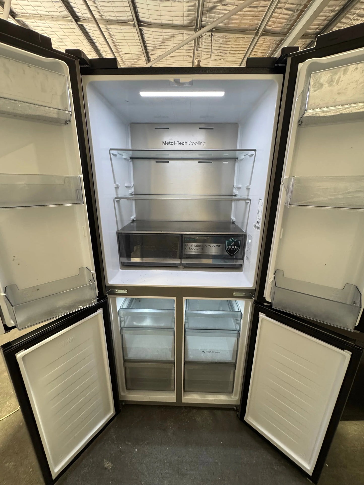 Refurbished Hisense 483 litres fridge freezer | PERTH