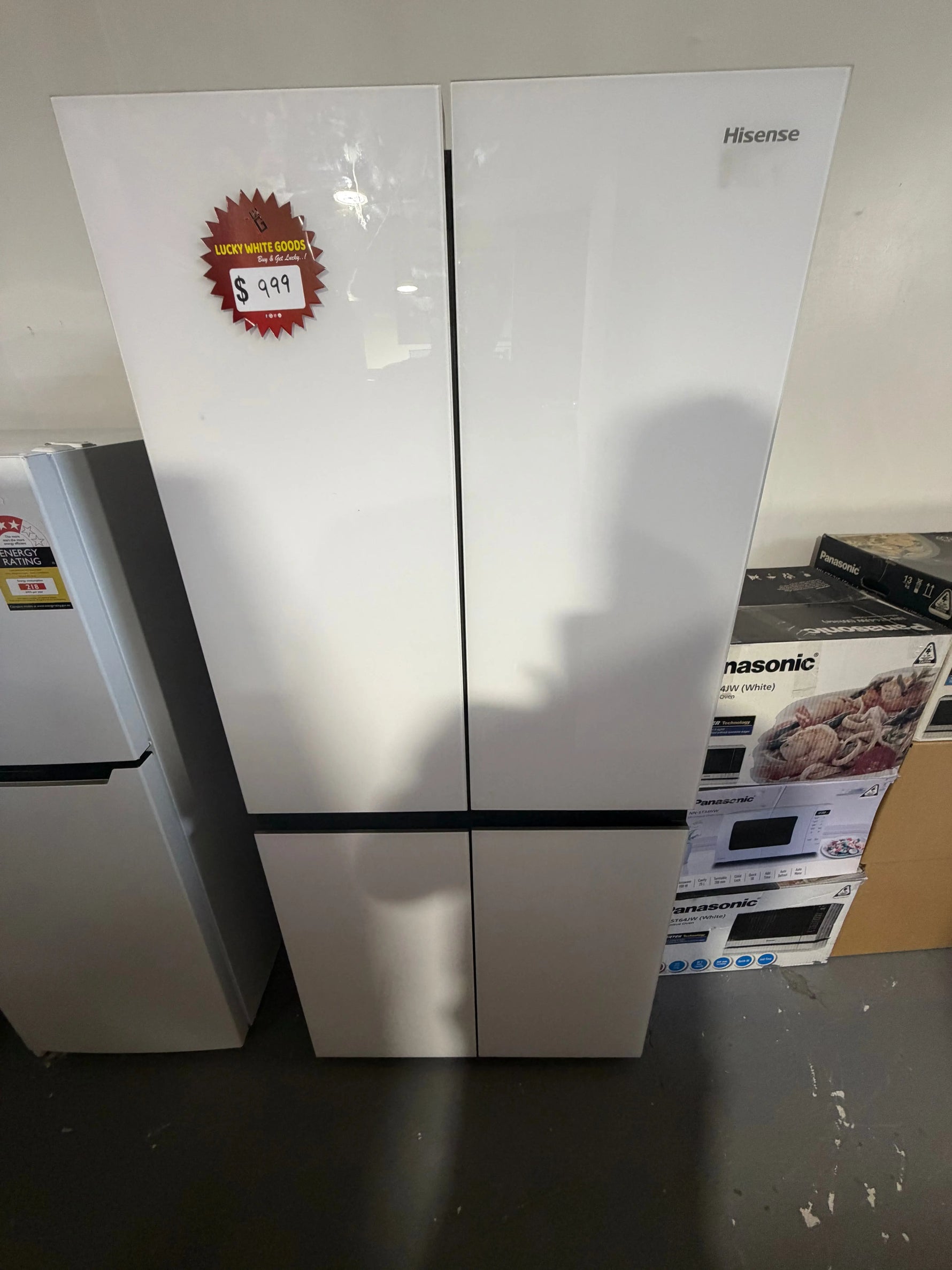 Refurbished Hisense 483 ltr Glass door fridge freezer | ALEXANDRIA