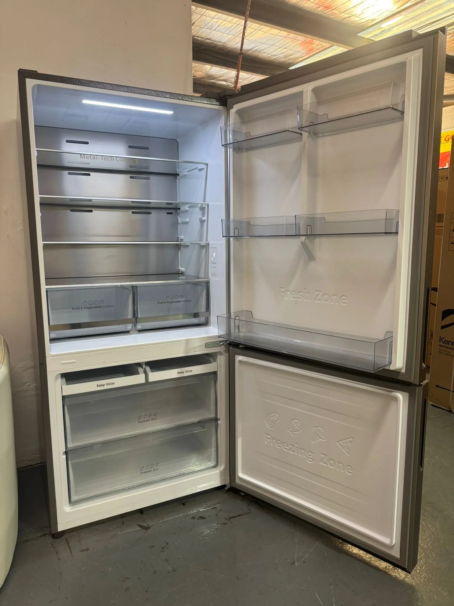 Refurbished Hisense 503L Bottom Mount Refrigerator Freezer | SYDNEY