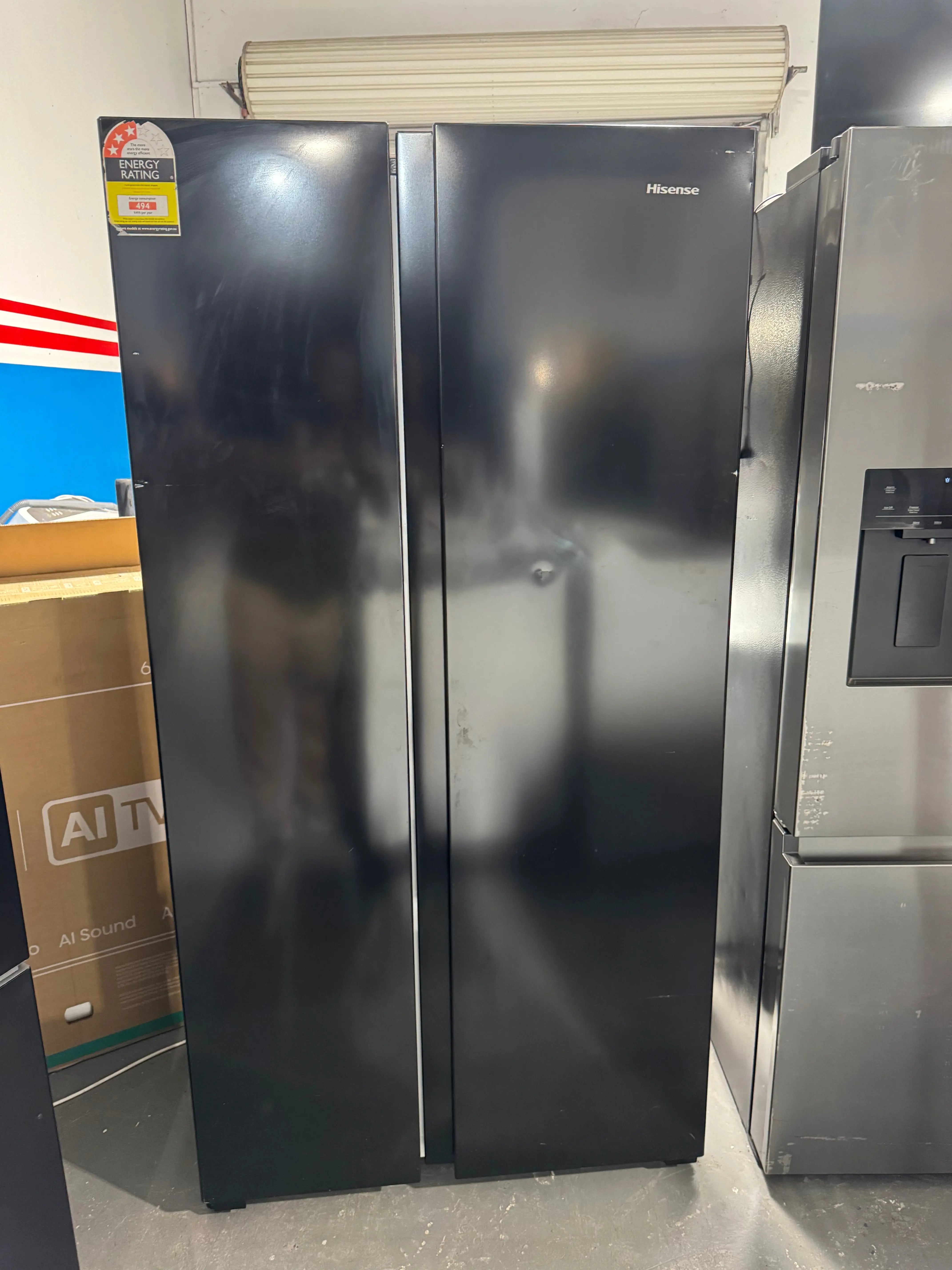 Refurbished Hisense 519 litres fridge freezer | PERTH