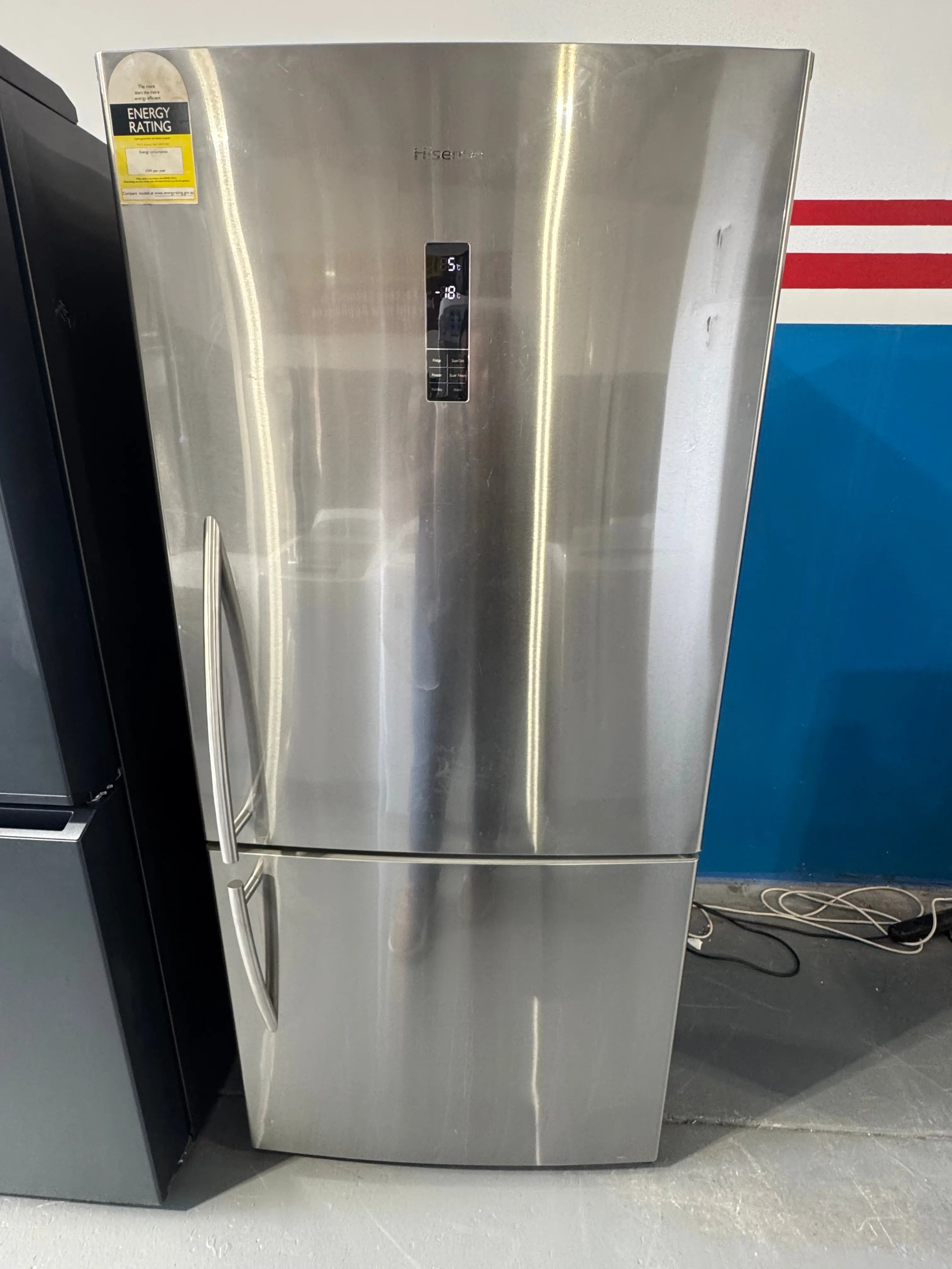 Refurbished Hisense 520 litres fridge freezer | PERTH