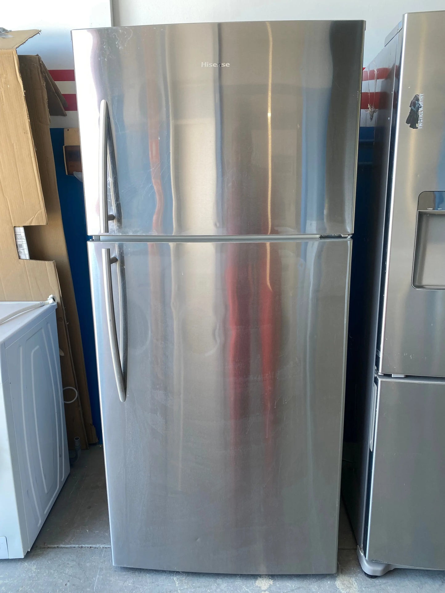 Refurbished Hisense 526 litres fridge freezer | PERTH