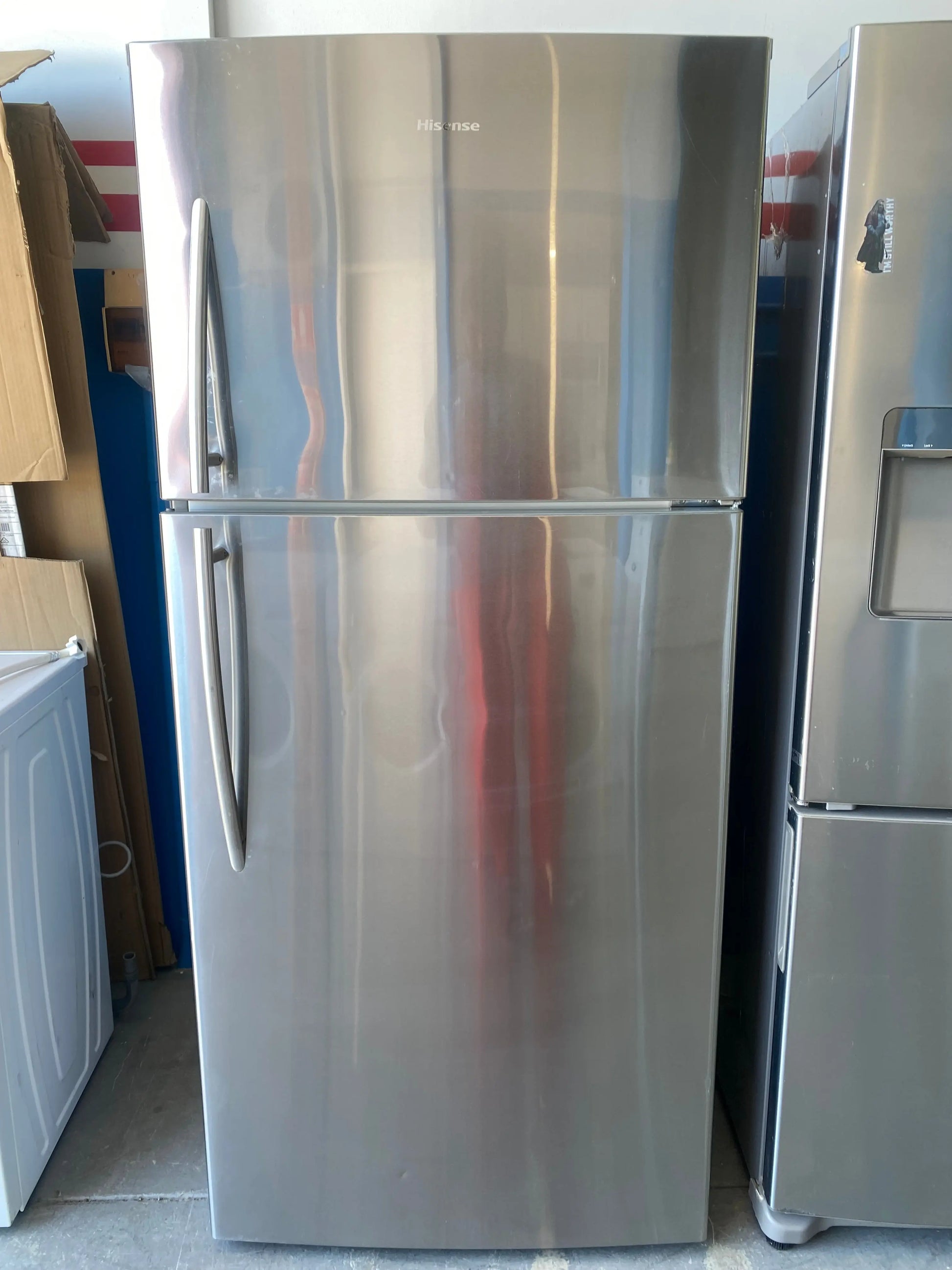 Refurbished Hisense 526 litres fridge freezer | PERTH