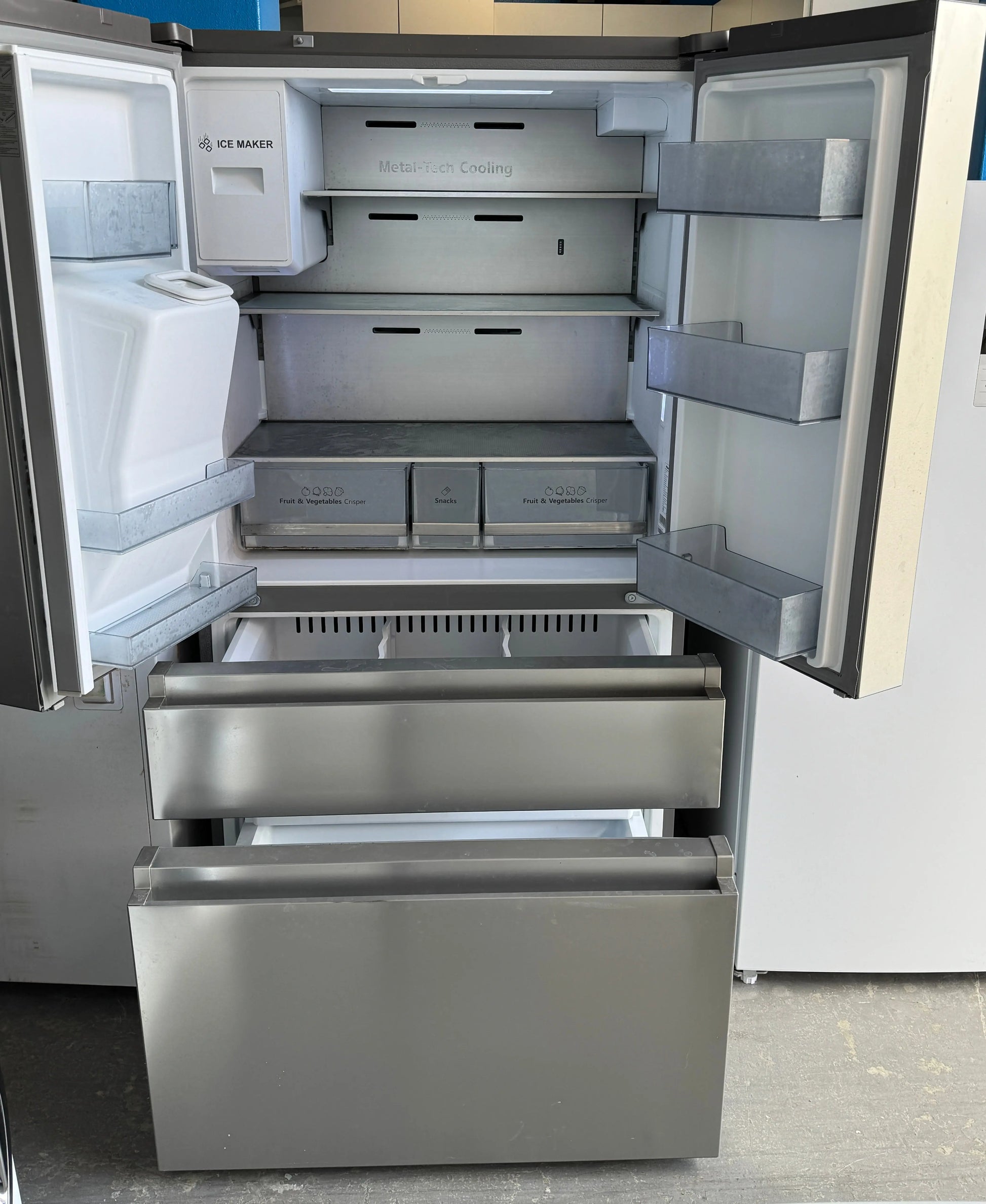 Refurbished Hisense 560 litres fridge freezer and LG 7.5kg washing machine | PERTH