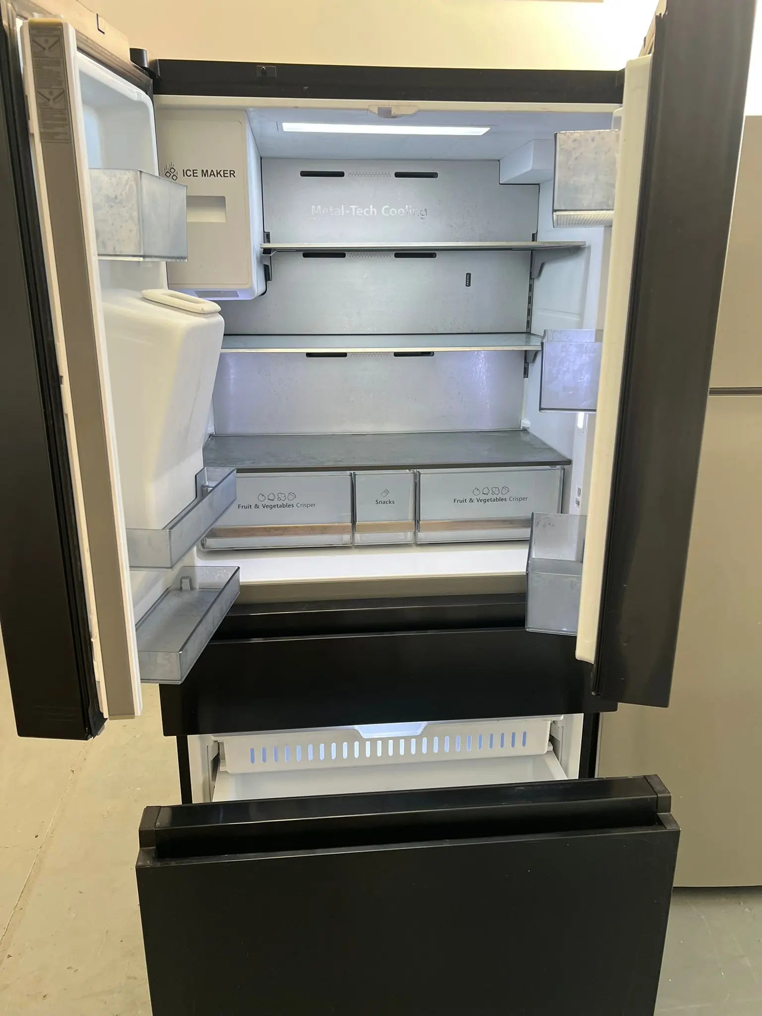 Refurbished Hisense 560L French door Fridge Freezer | ADELAIDE