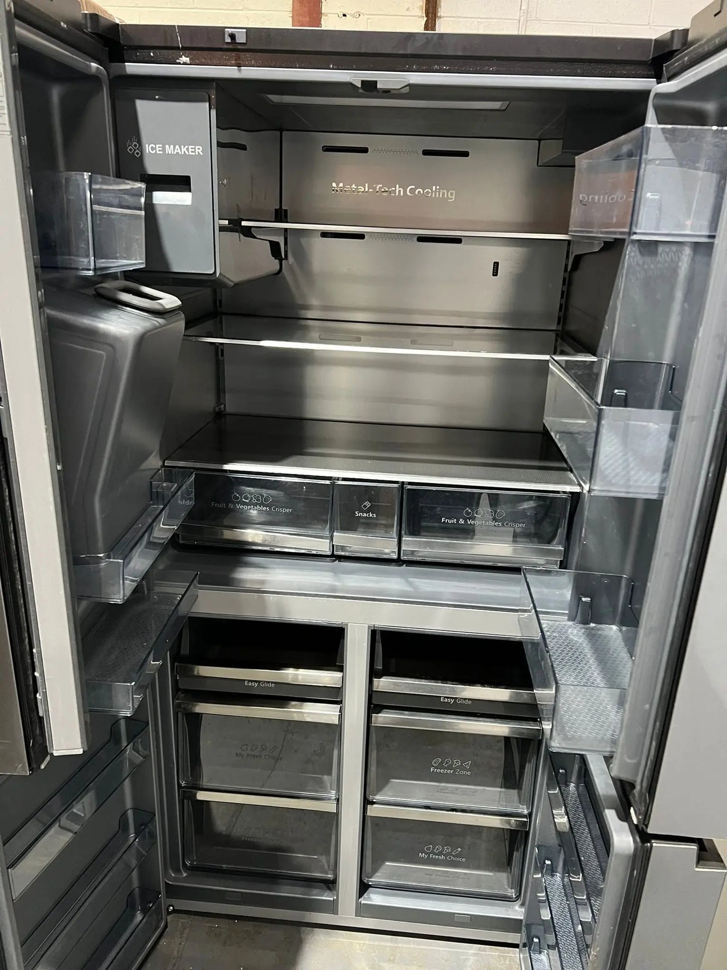 Refurbished Hisense  585 Litres Fridge Freezer | ADELAIDE