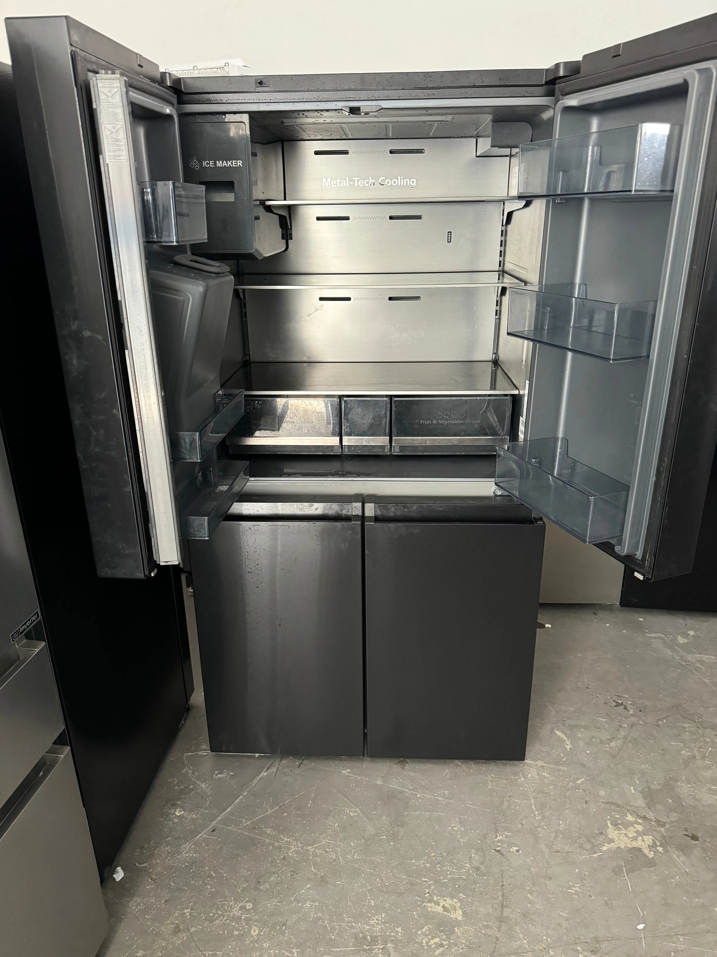 Refurbished Hisense 585 Litres Fridge Freezer | PERTH