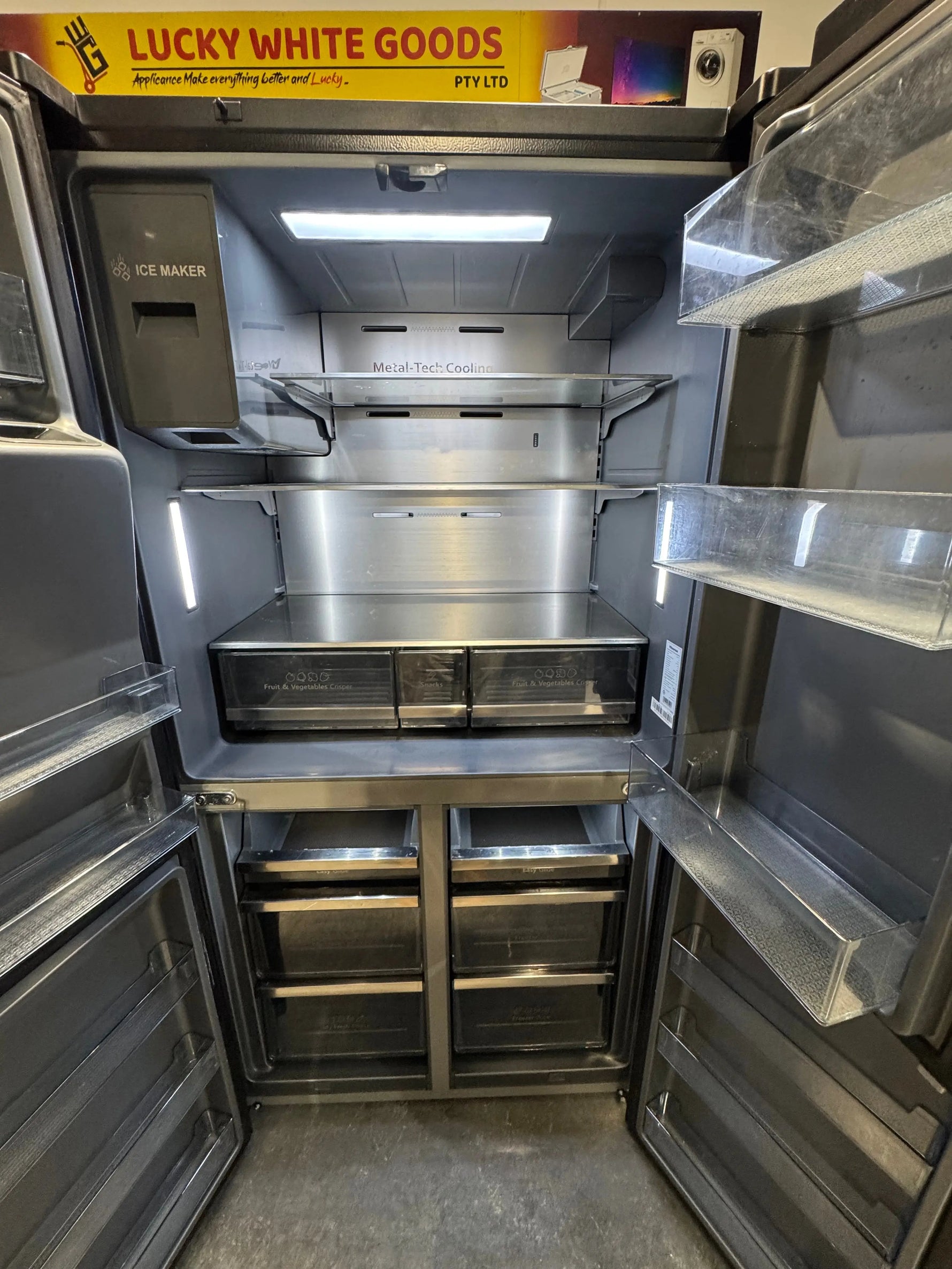 Refurbished Hisense 585 litres fridge freezer | PERTH