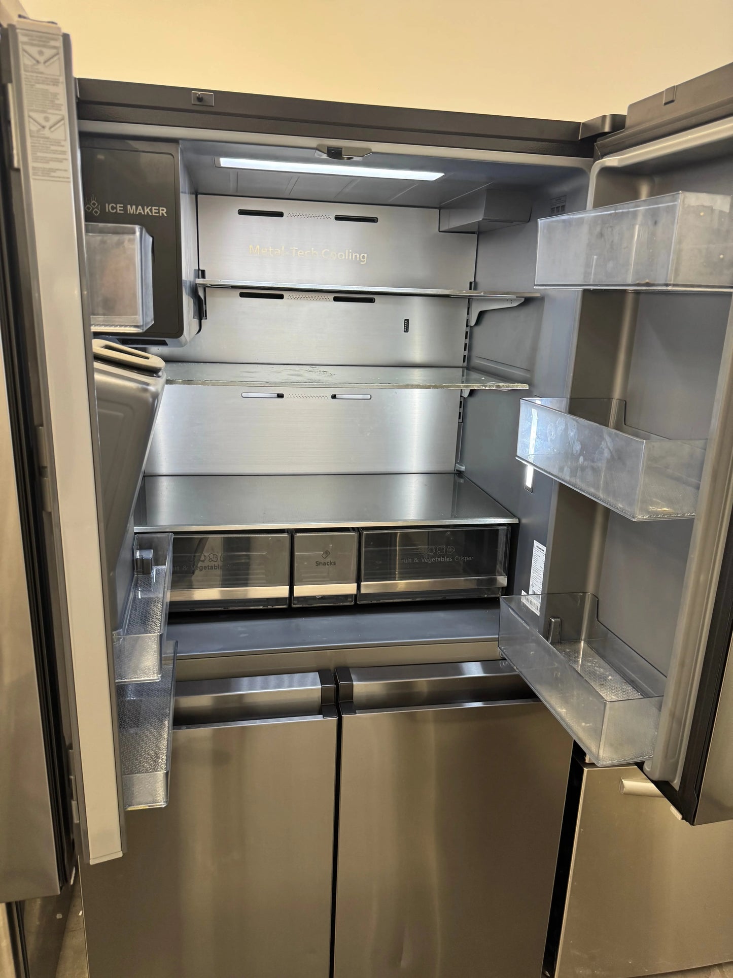 Refurbished Hisense 586 Litres Fridge Freezer | PERTH