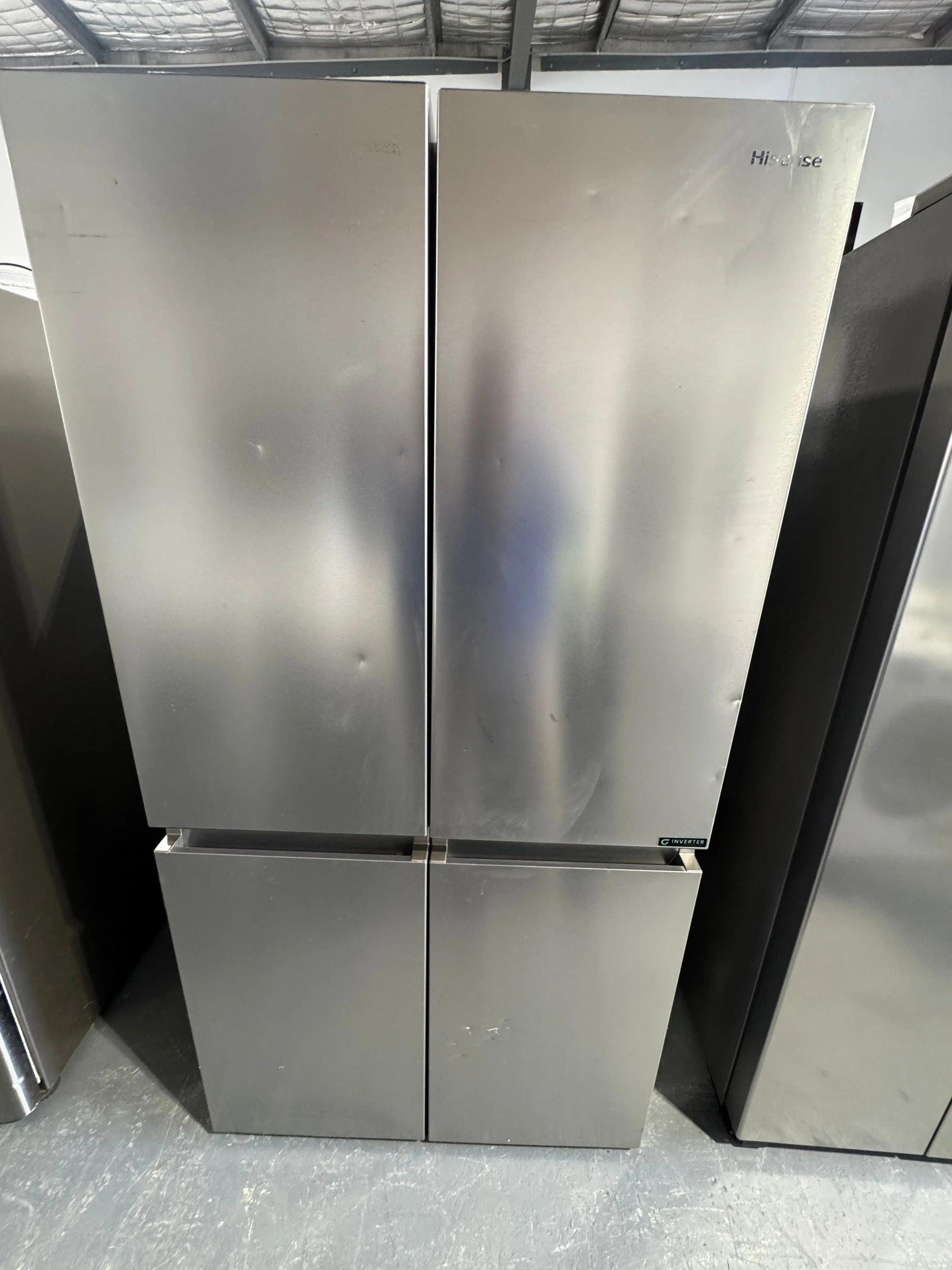 Refurbished Hisense 609 litres fridge freezer | PERTH
