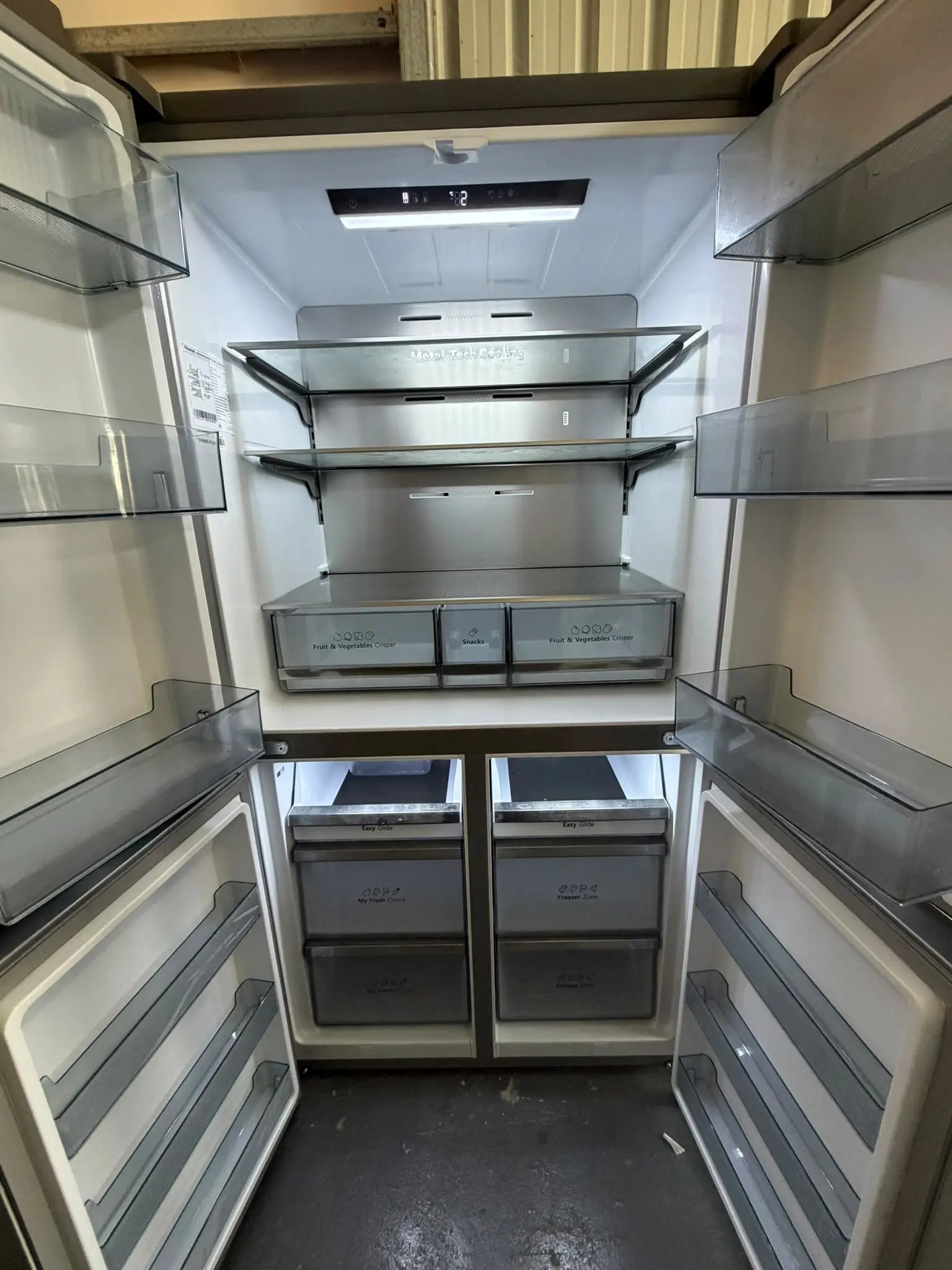Refurbished Hisense 609L Fridge Freezer | BRISBANE