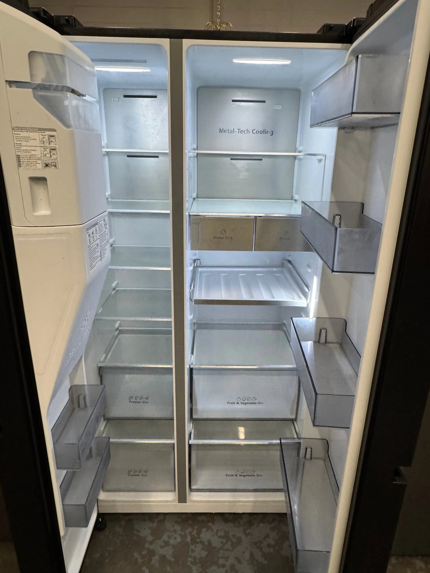 Refurbished Hisense 632 litres fridge freezer | SYDNEY