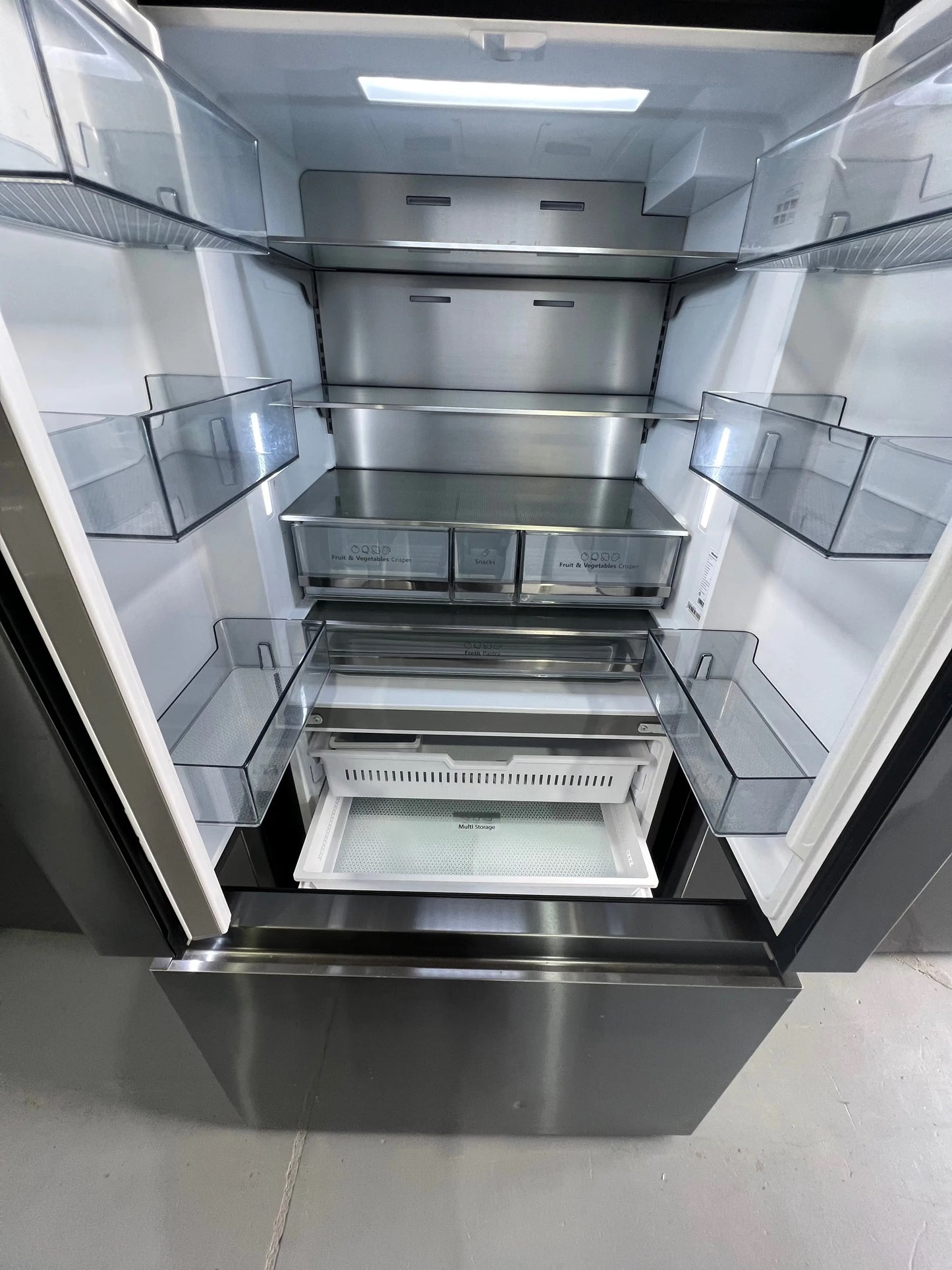 Refurbished Hisense 634 Litres Fridge Freezer | ADELAIDE