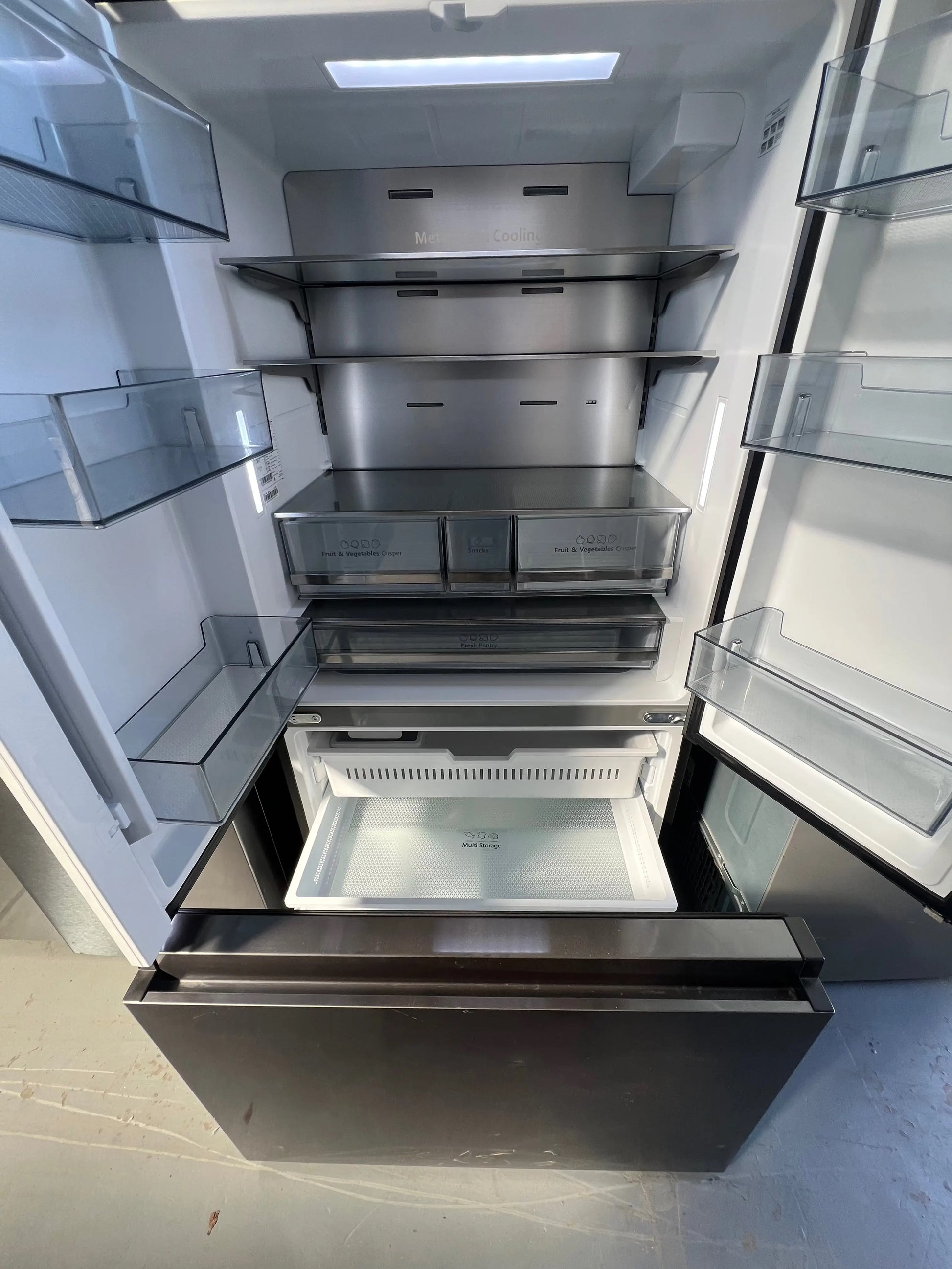 Refurbished Hisense 634 Litres Fridge Freezer | ADELAIDE