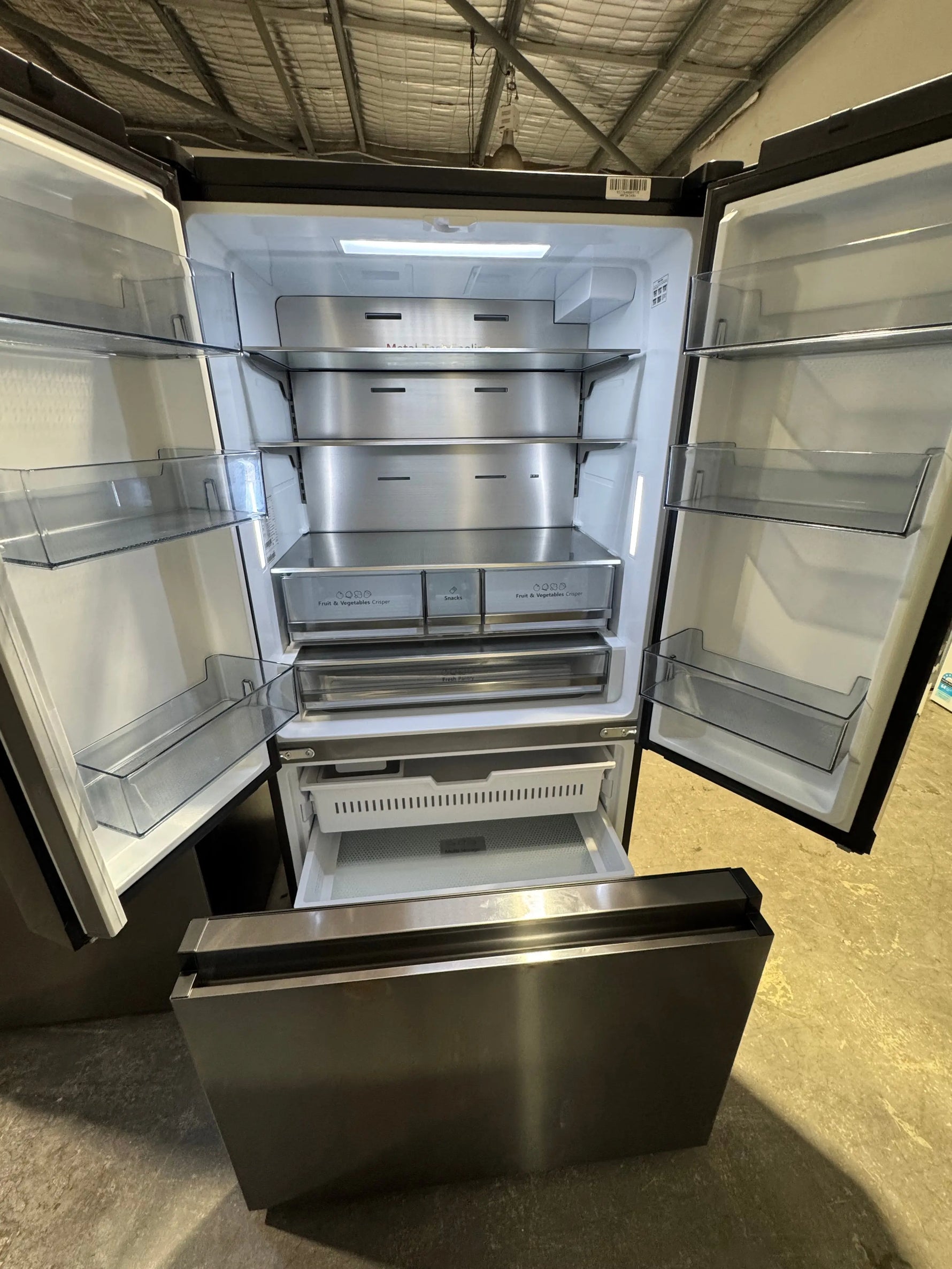 Refurbished Hisense 634 litres fridge freezer | PERTH