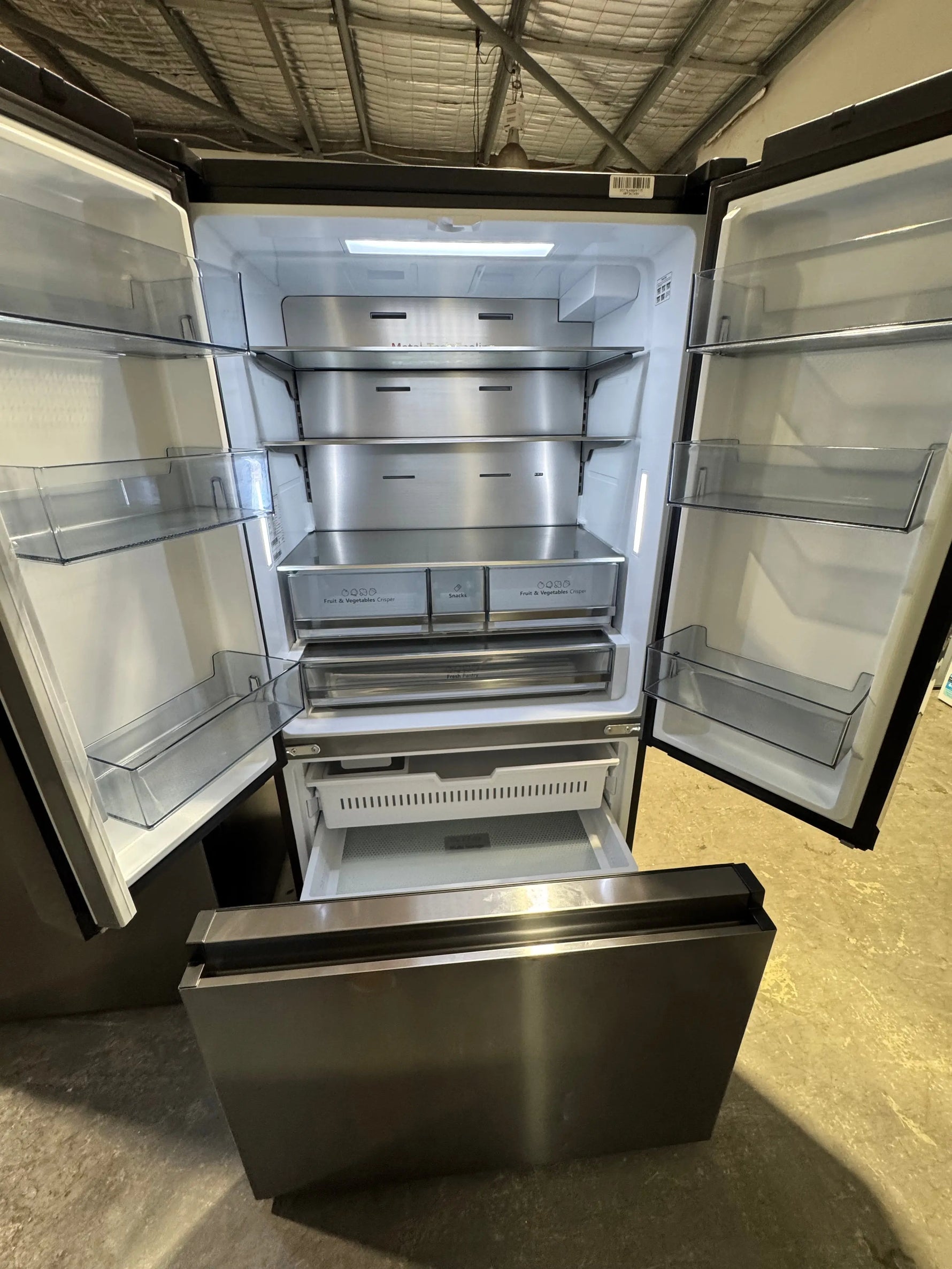 Refurbished Hisense 634 litres fridge freezer | PERTH