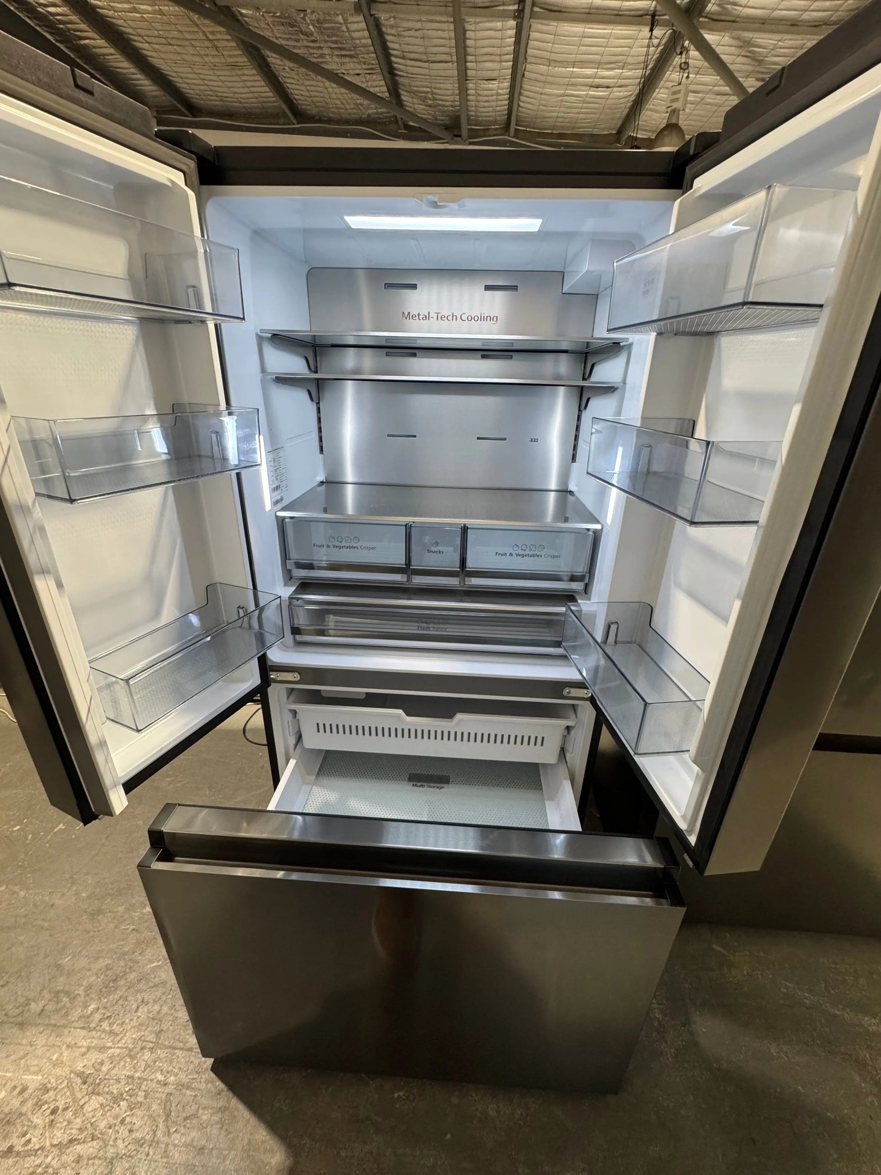 Refurbished Hisense 634 litres fridge freezer | PERTH