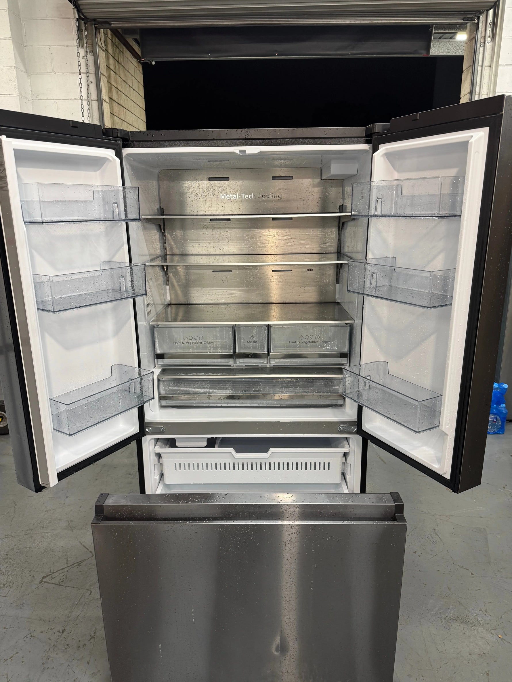 Refurbished Hisense 634L Fridge Freezer | SYDNEY