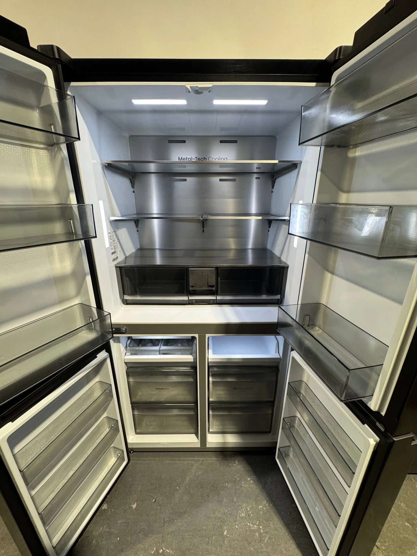 Refurbished Hisense 640 litres fridge freezer | PERTH