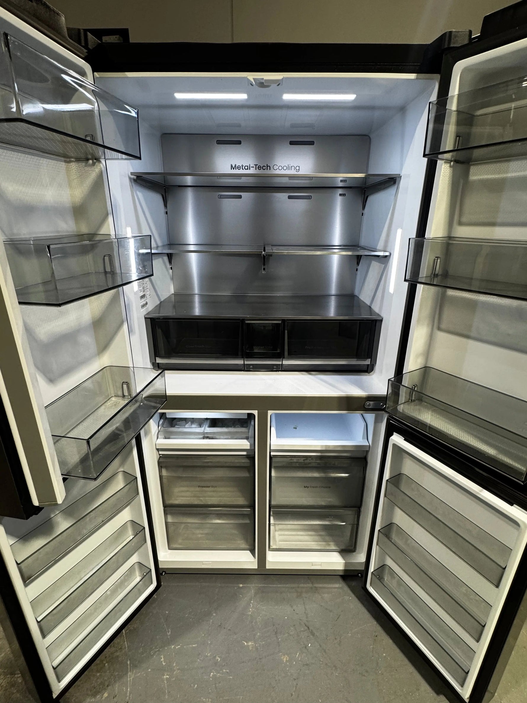 Refurbished Hisense 640 litres fridge freezer | PERTH